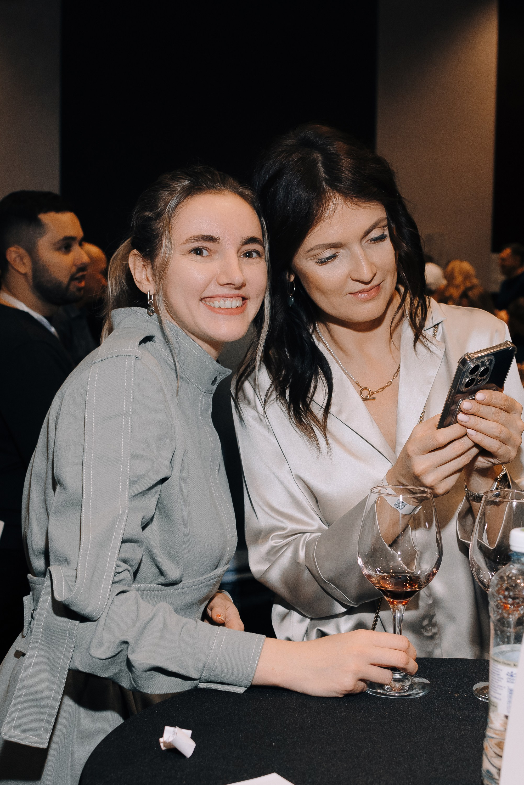 ФЕСТИВАЛЬ ВИНА И КРЕПКИХ НАПИТКОВ МАВТ-ВИНОТЕКА. Репортажный фотограф Зуев Роман г. Челябинск