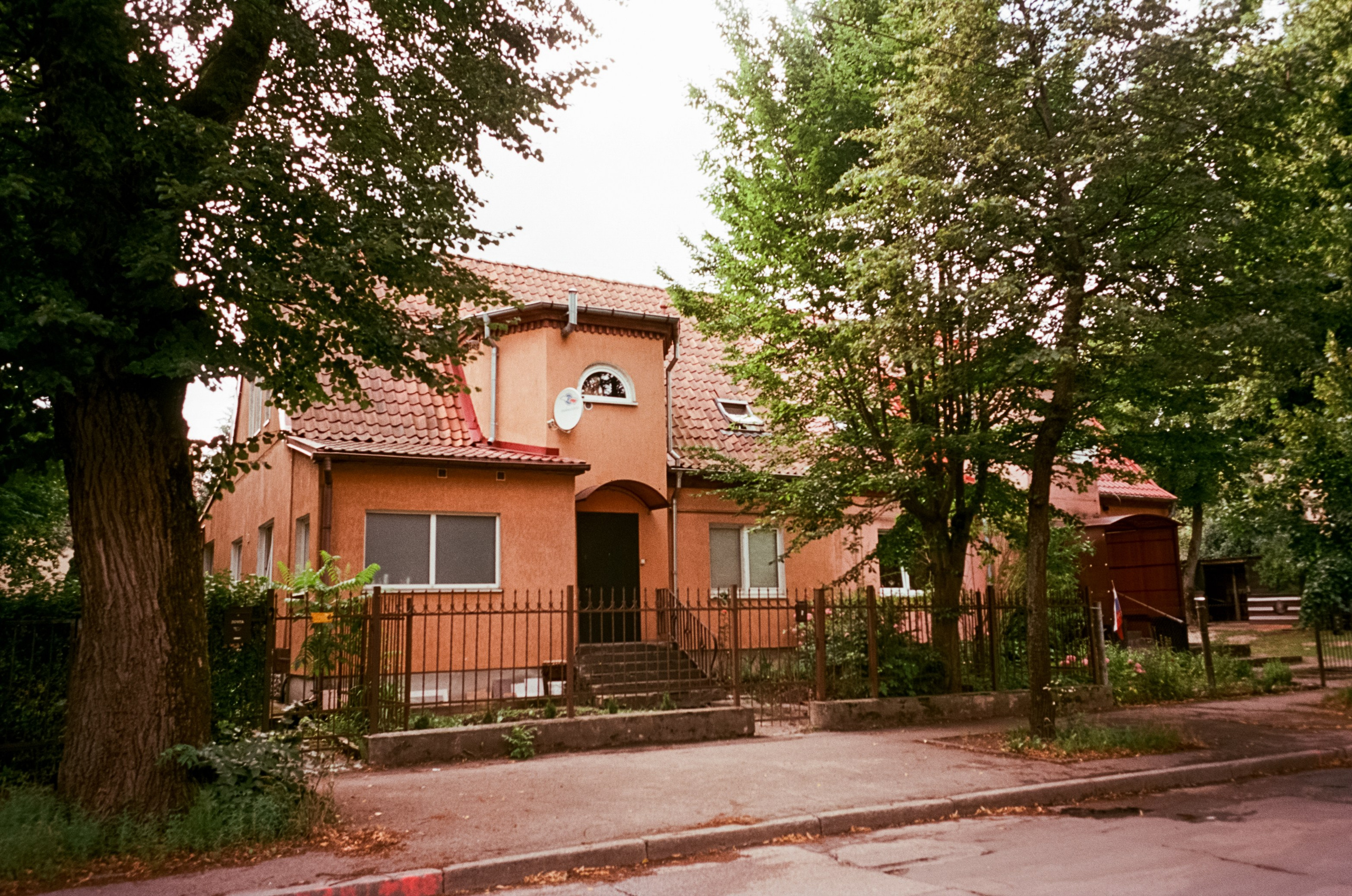 Калининградский стрит. Амалиенау, пруд Поплавок и старые улочки. Фотограф-документалист Мария Осокина
