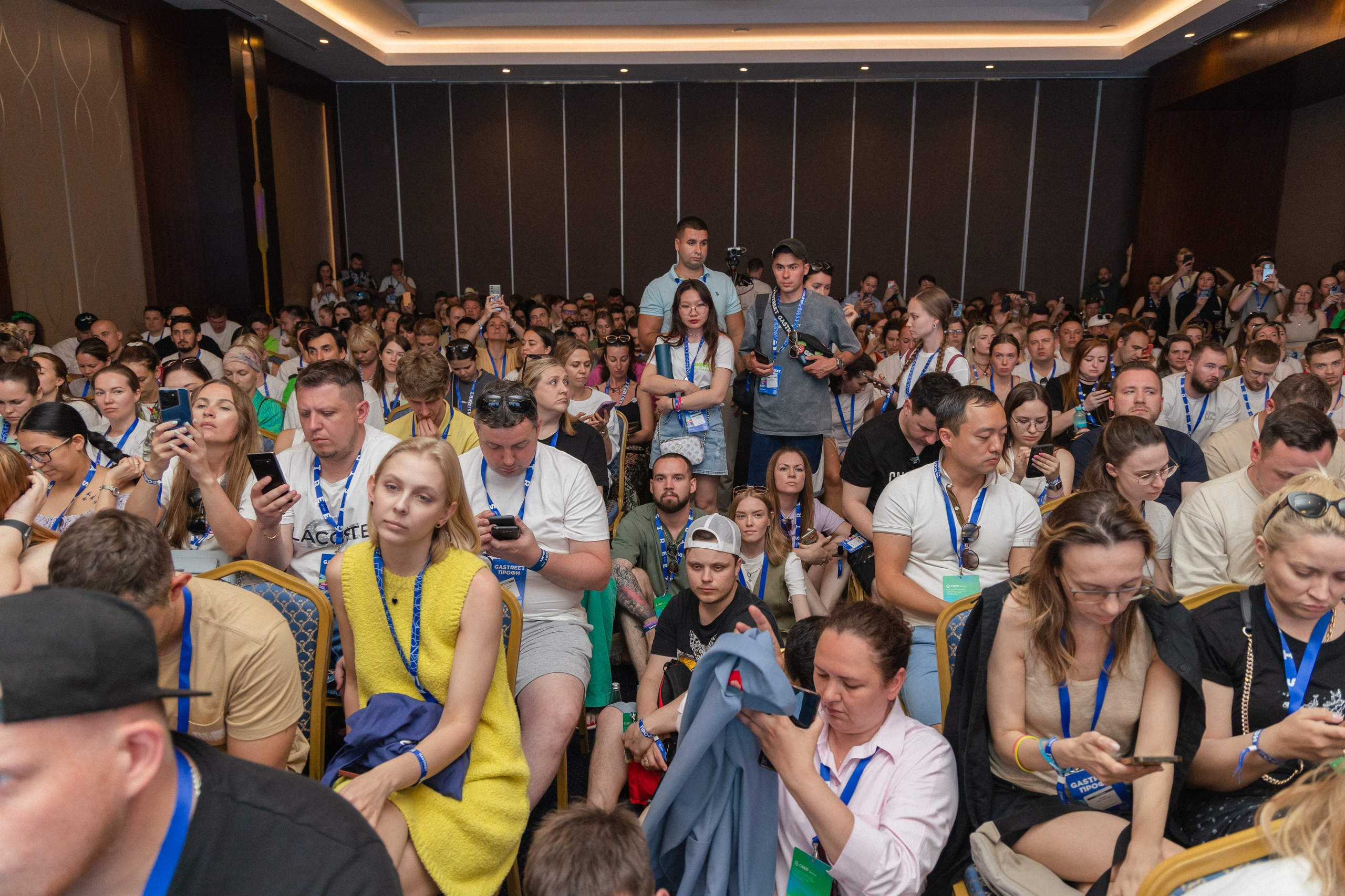 КОНФЕРЕНЦИИ. Арина Тамочкина. Фотограф Краснодарю