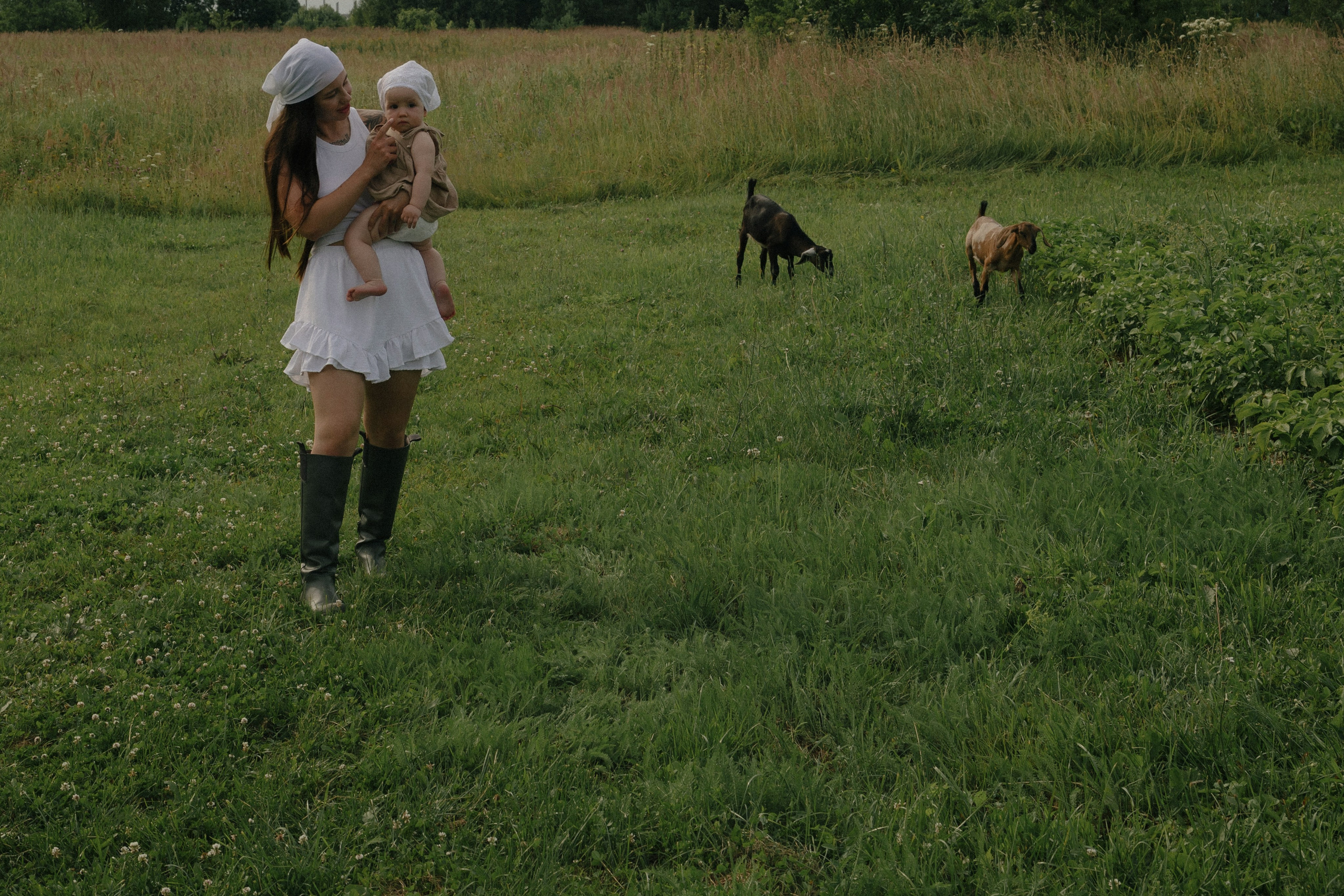 Таня и Тася в деревне. Дубинкина Екатерина Фотограф Рязань, Москва