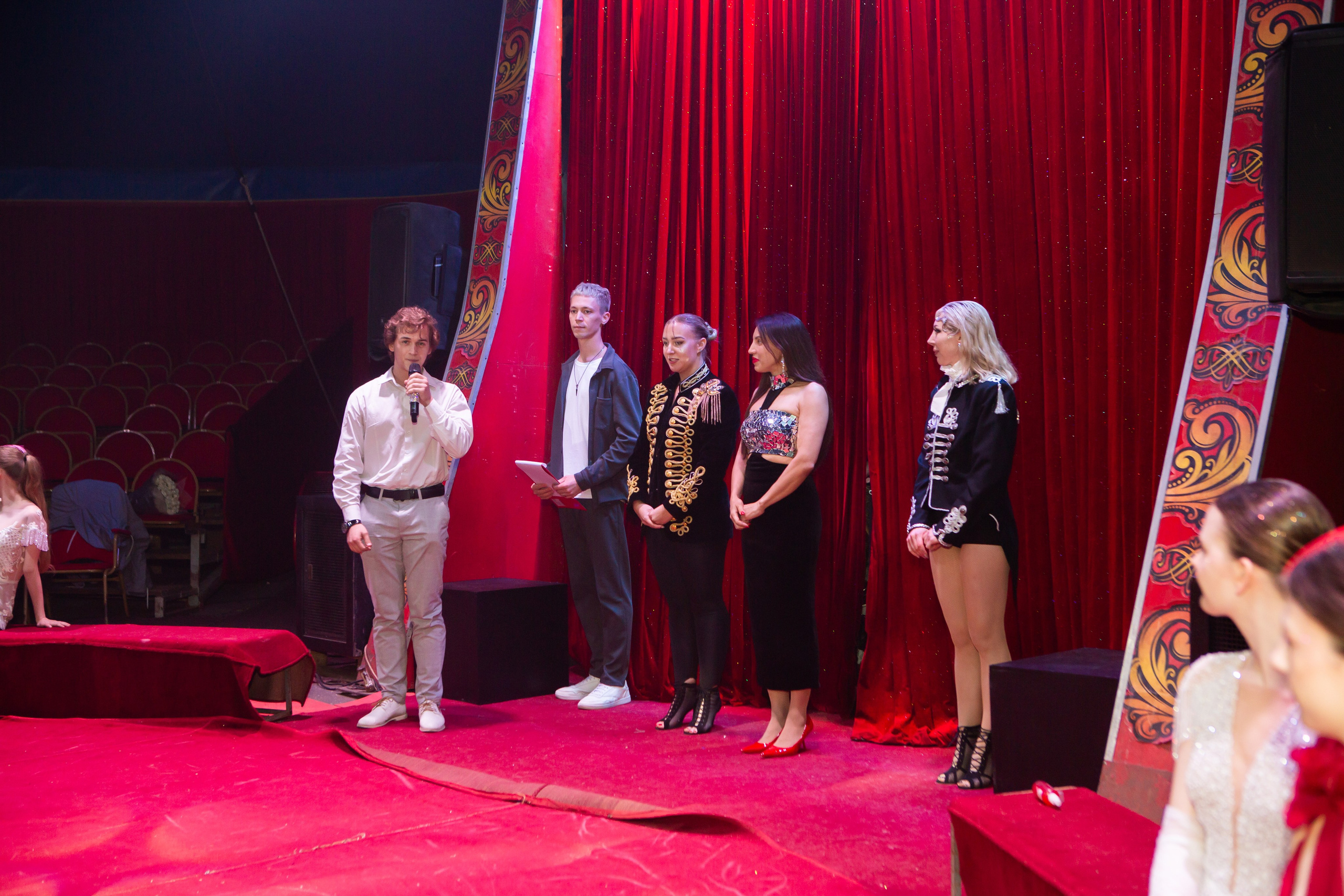 MANEGE SHOW. Репортажный, семейный, свадебный, портретный фотограф