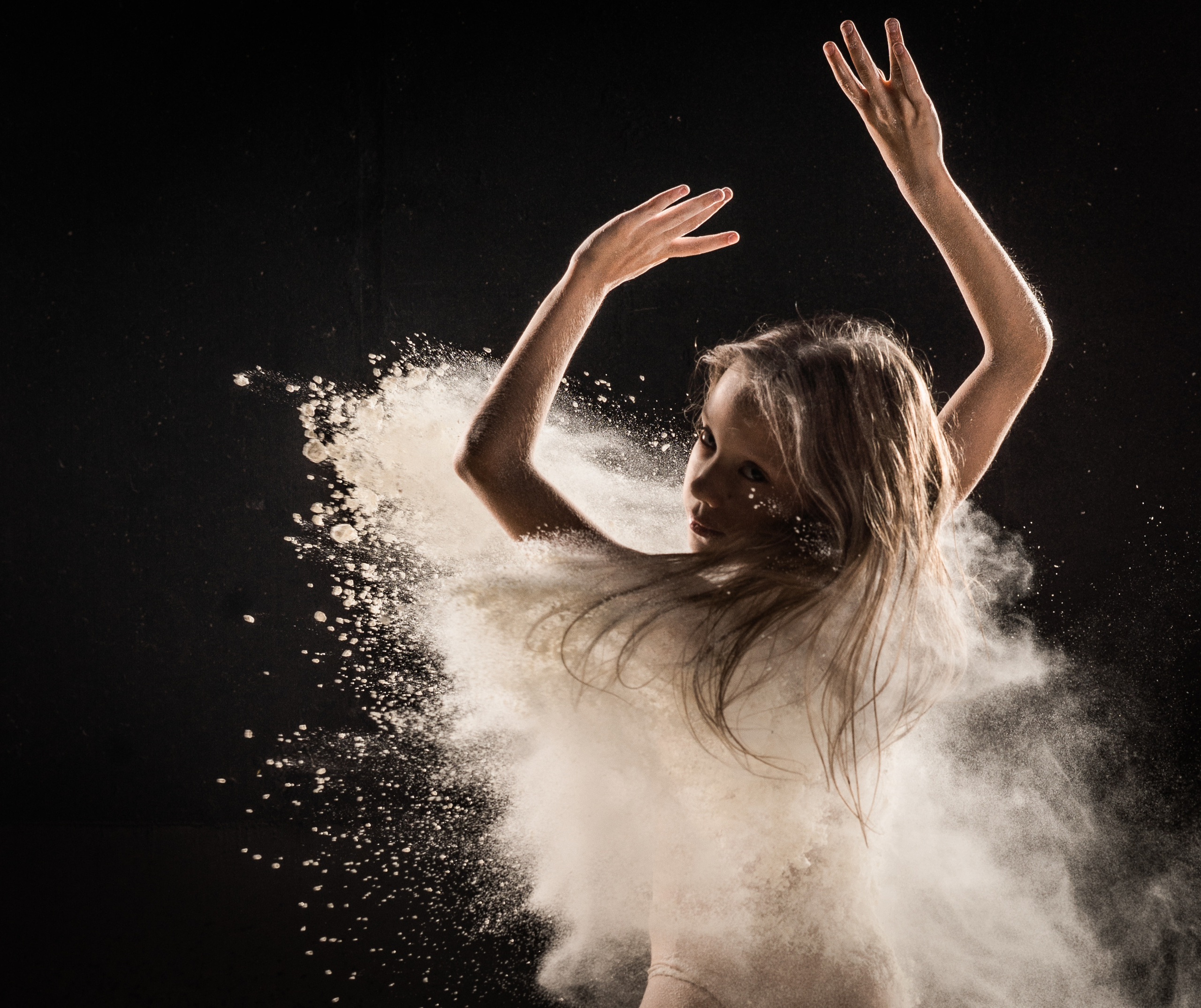 Фотопроект с мукой. Профессиональный фотограф в Москве Марина Григорьева