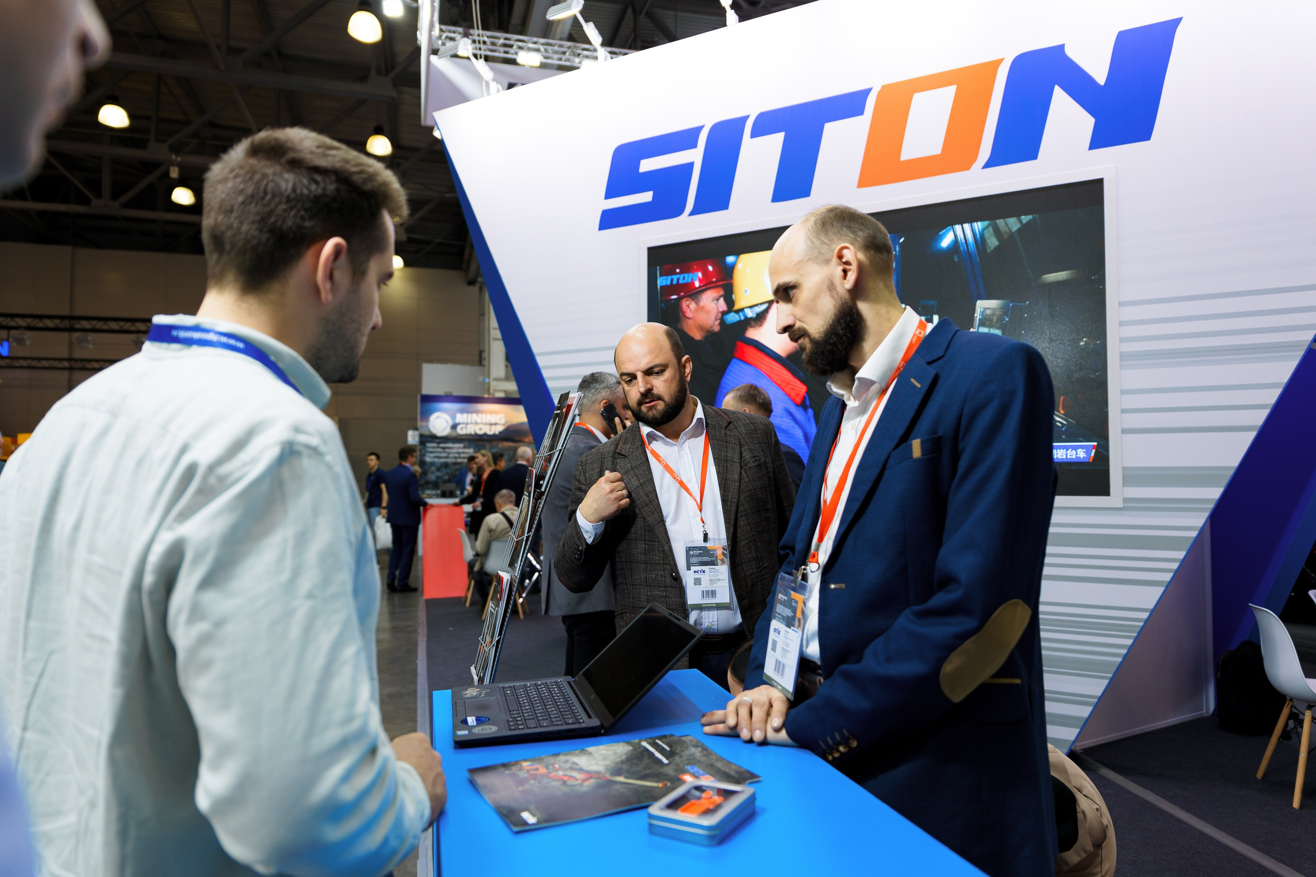 Выставка компании «Инстройтехком». Репортажный фотограф Семён Борисов | Москва