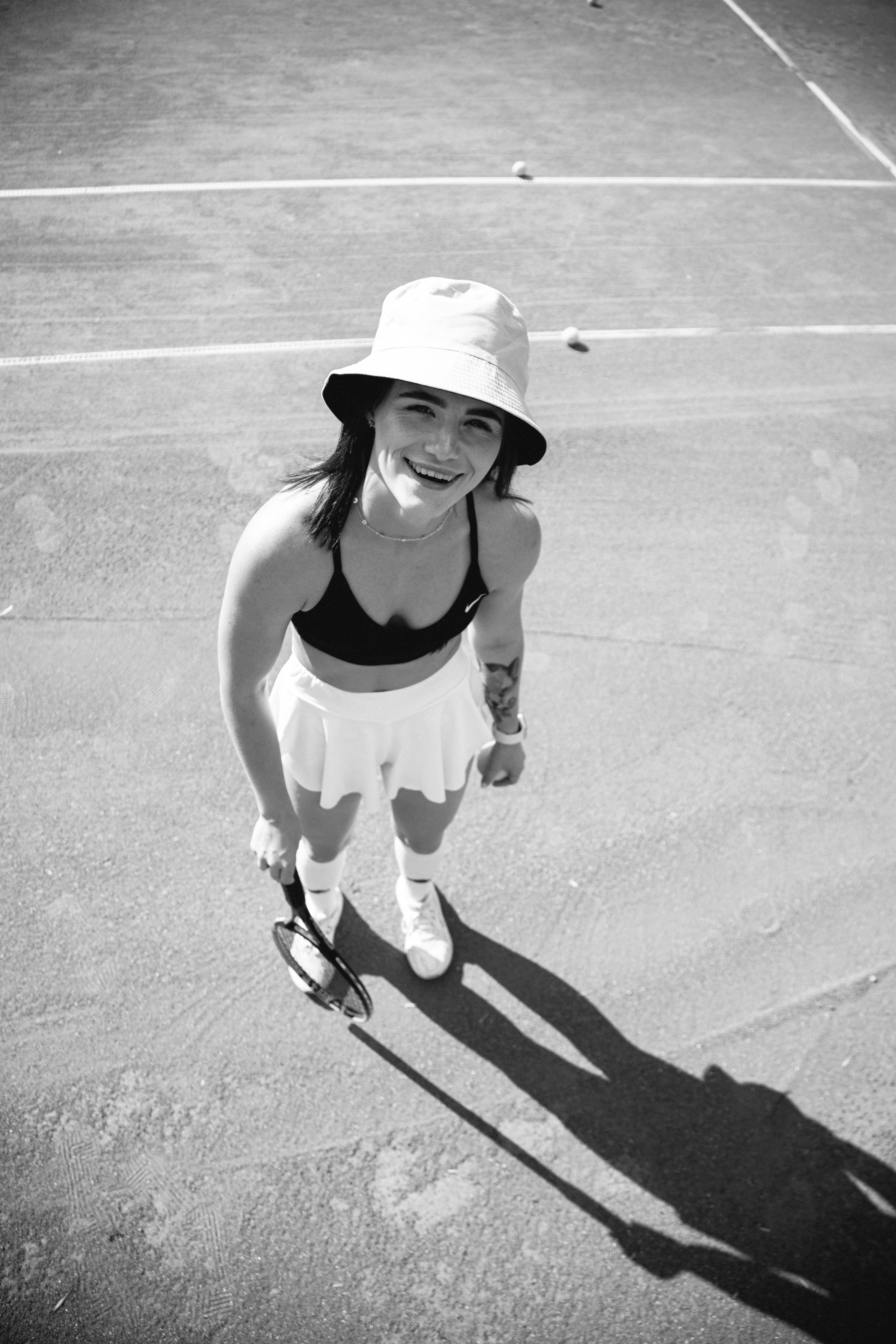 Настя на теннисном корте. Свадебный и семейный фотограф в Самаре