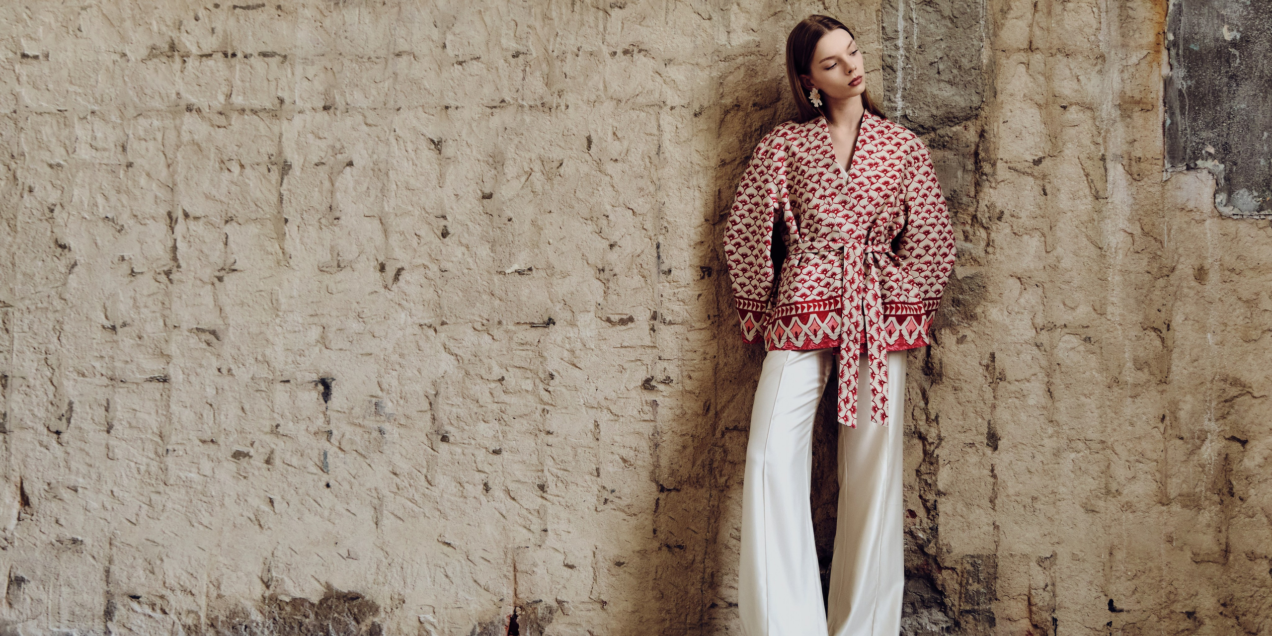 Wis-Wis лукбук. Стилист медийных личностей