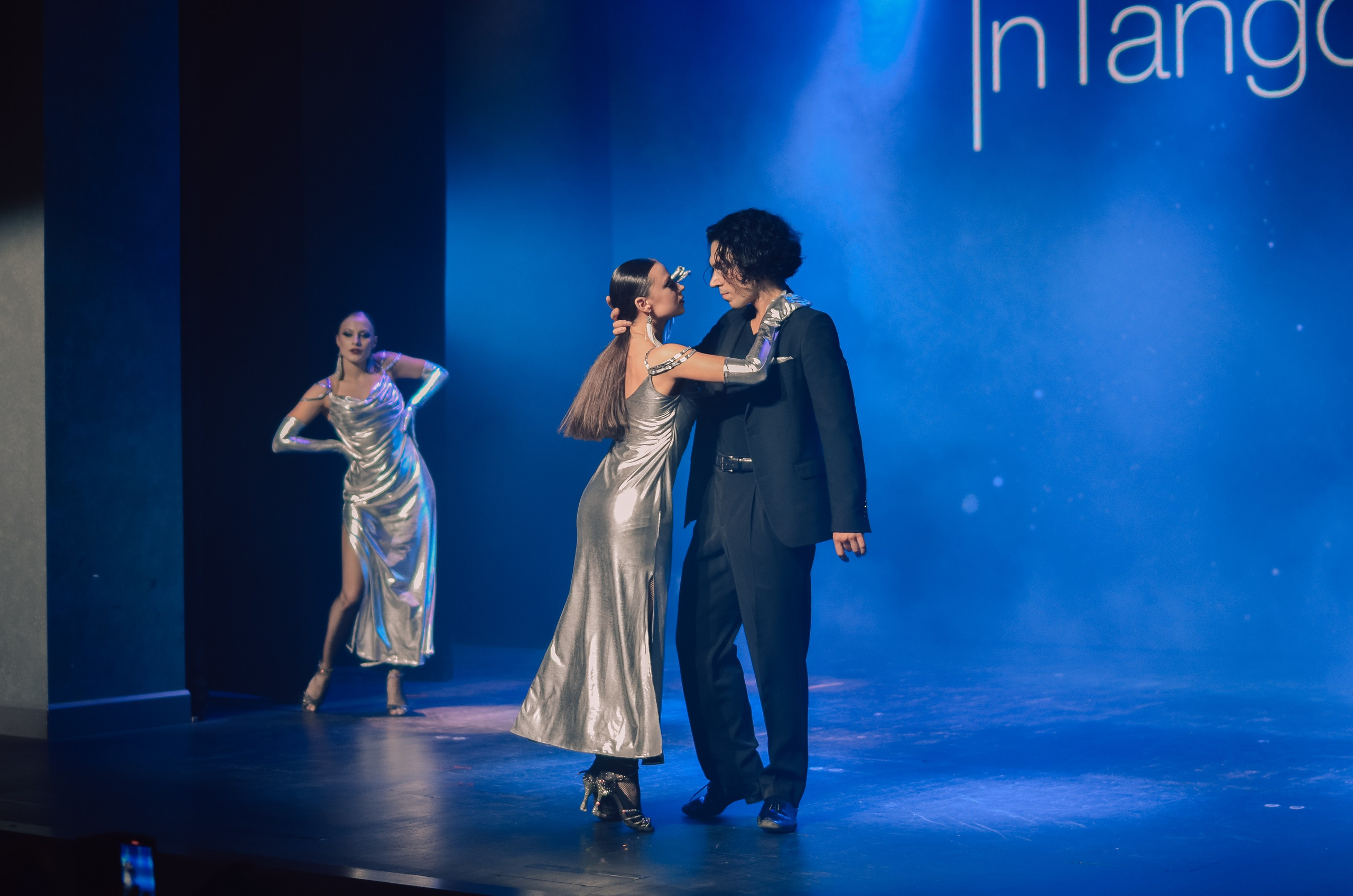 Фоторепортаж танцевального мероприятия. Денисова Аля — фотограф для парных съемок и индивидуальных историй в Барнауле