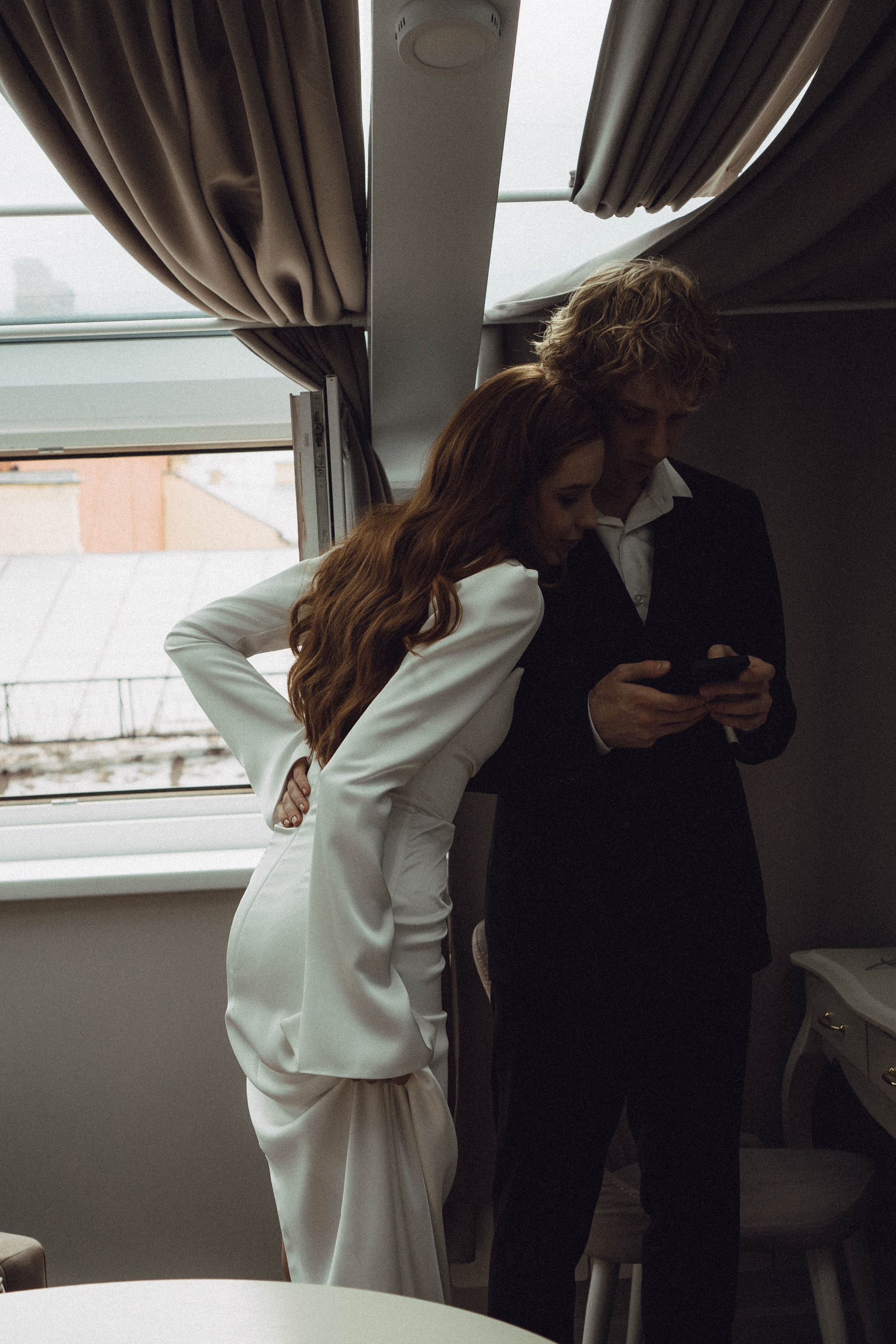 СВАДЕБНАЯ СЬЕМКА В ОТЕЛЕ. СБОРЫ ЖЕНИХА И НЕВЕСТЫ И ТАКЖЕ ТОР И ПОДГОТОВКА К ПРОГУЛКЕ. Профессиональный фотограф, Санкт-Петербург — Виктория Богомолова