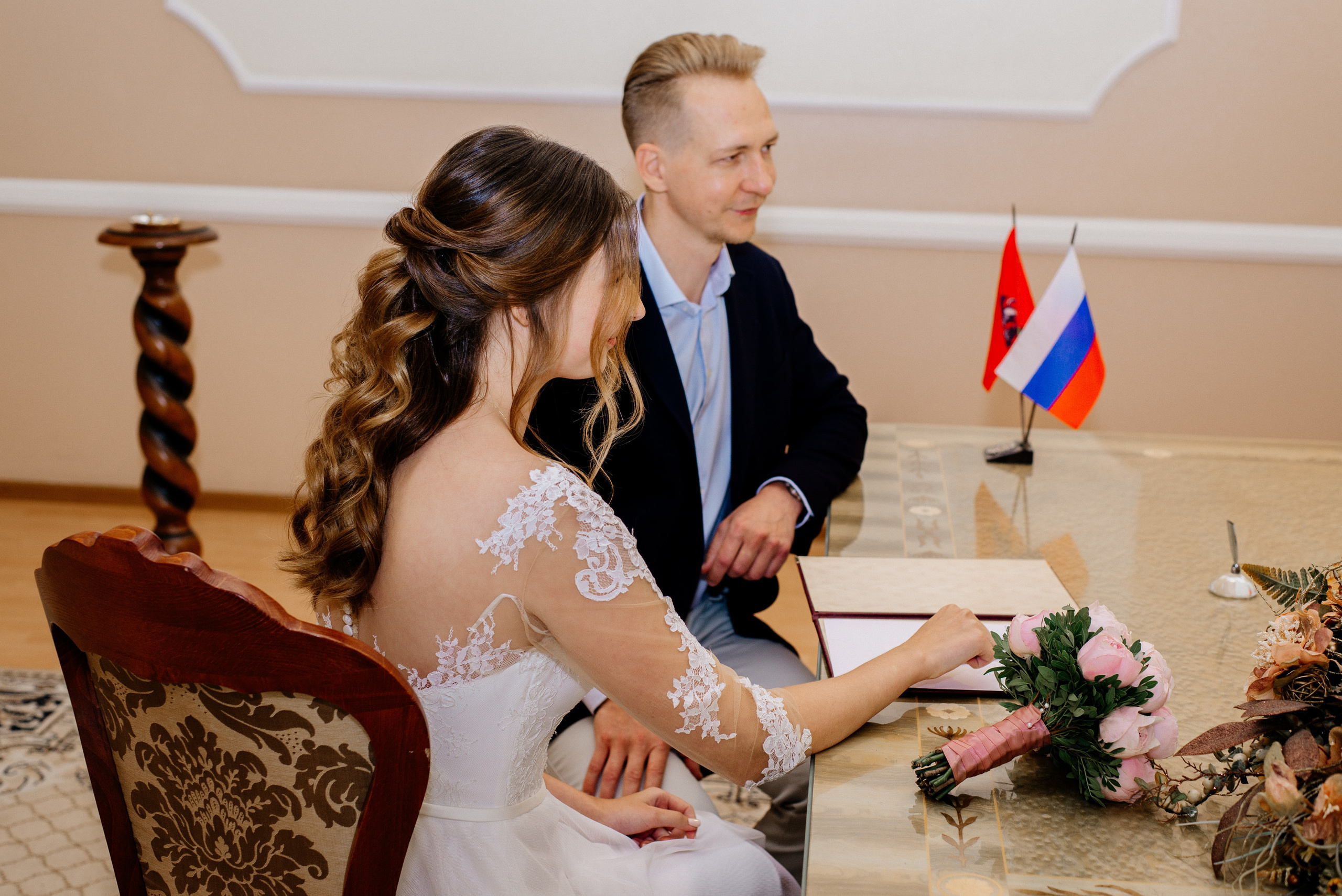 Свадебная фотосессия в Коломенском. Семейный и свадебный фотограф Семенова Инна