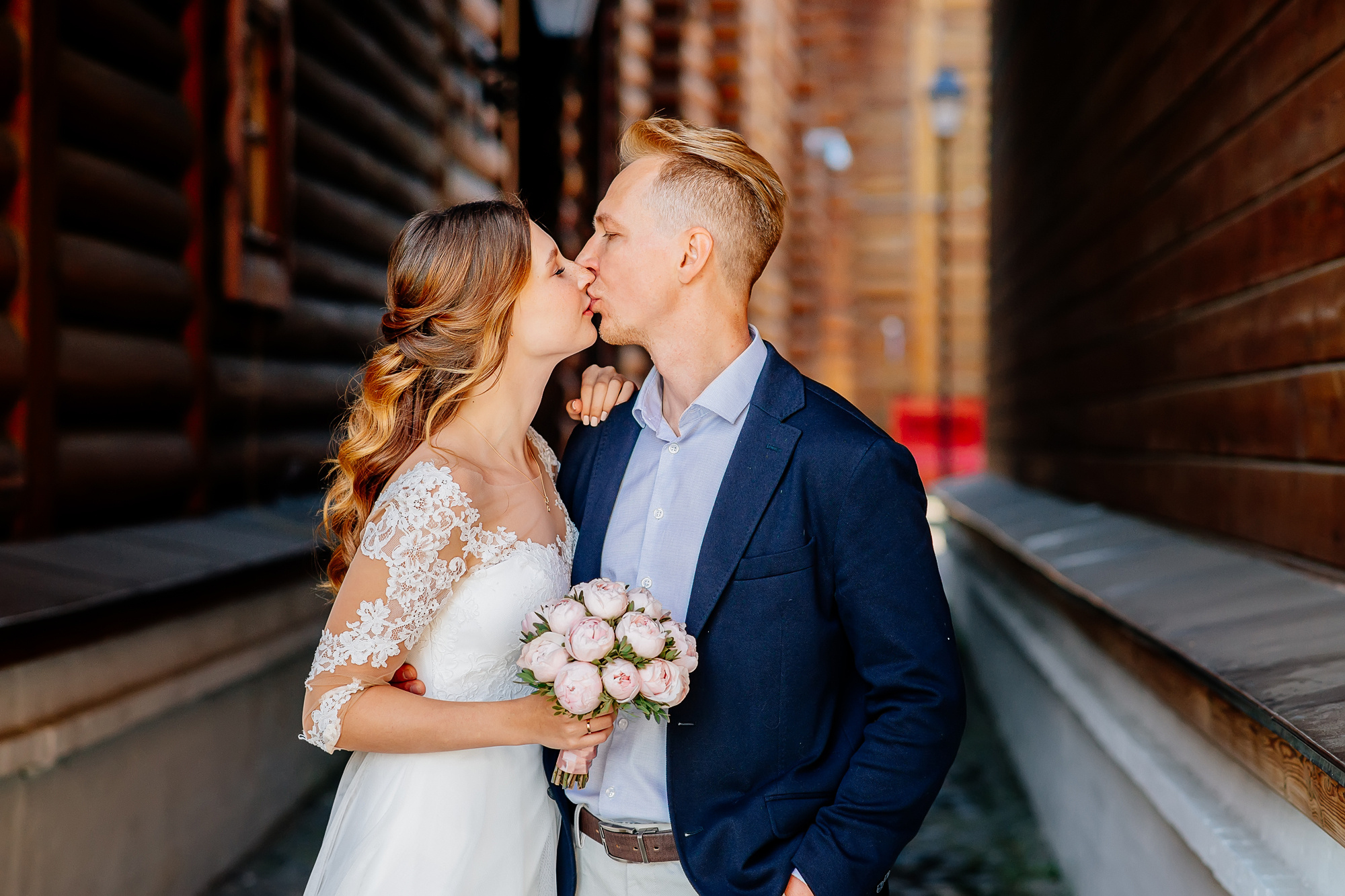 Свадебная фотосессия в Коломенском. Семейный и свадебный фотограф Семенова Инна