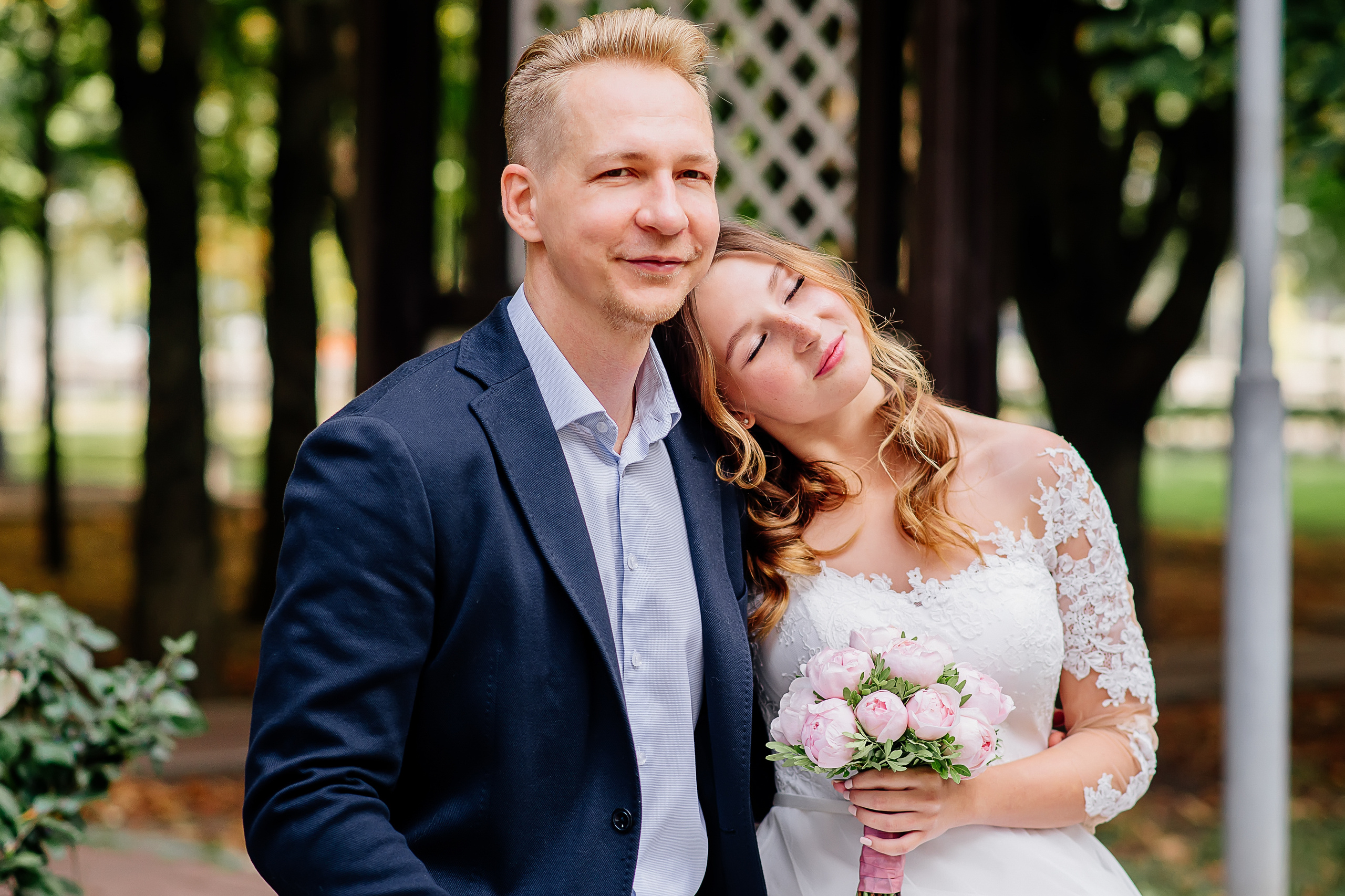 Свадебная фотосессия в Коломенском. Семейный и свадебный фотограф Семенова Инна