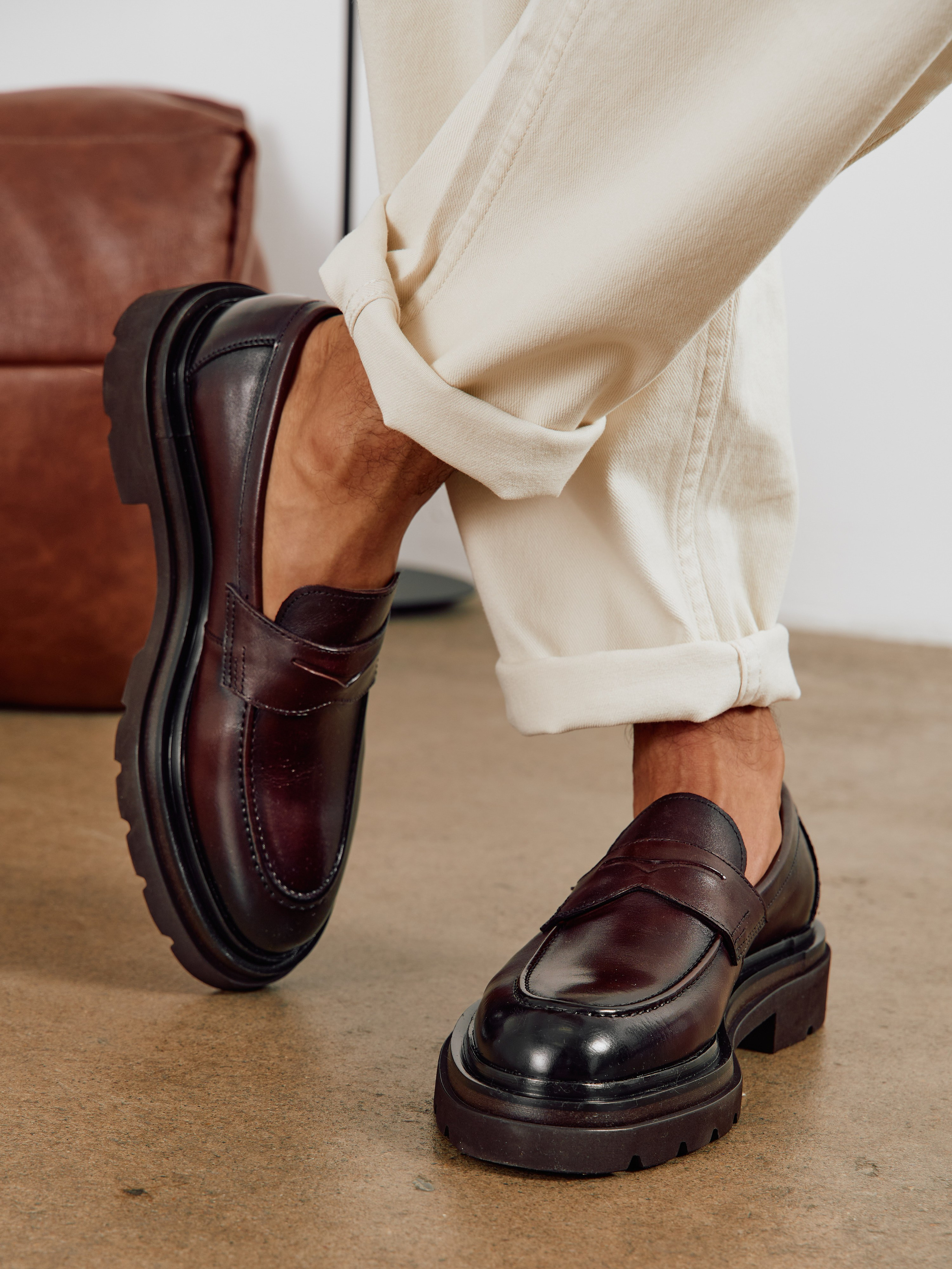 Обувь. Фотограф для маркетплейсов в Москве