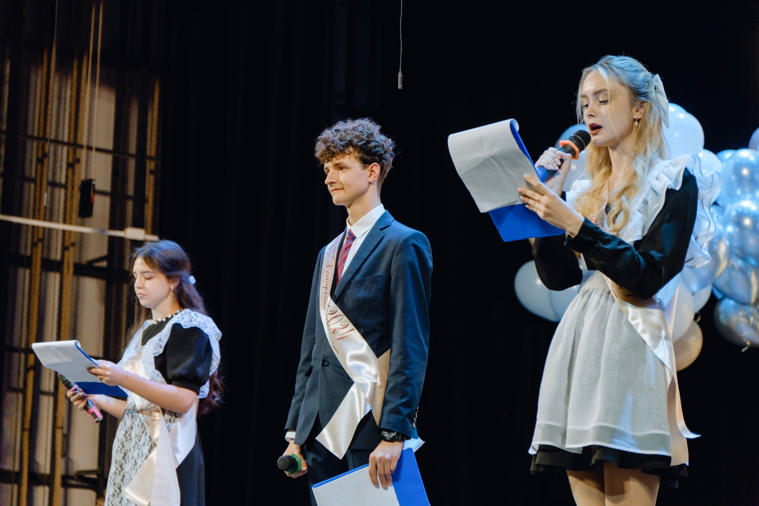 Последний звонок 11 класс. Фотограф Софья Володкина