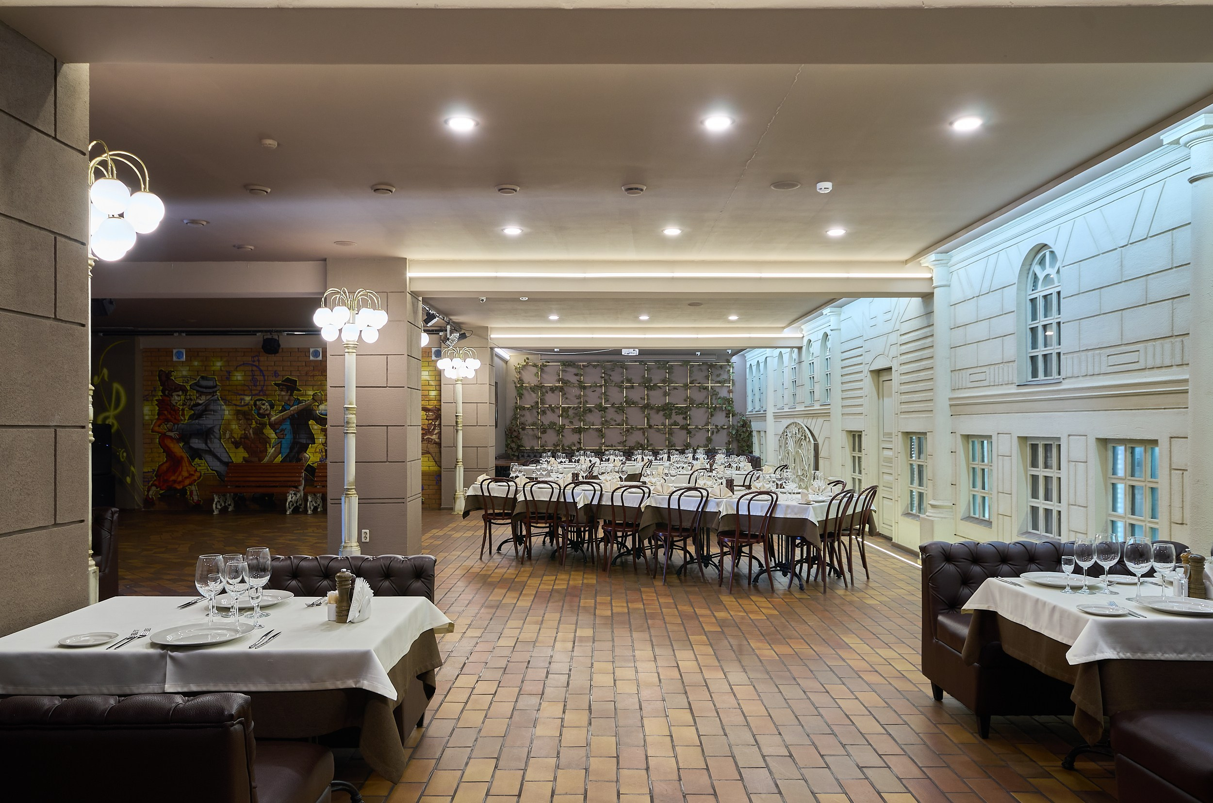 Ресторан Одесса. Абросимов Лев интерьерный и архитектурный фотограф