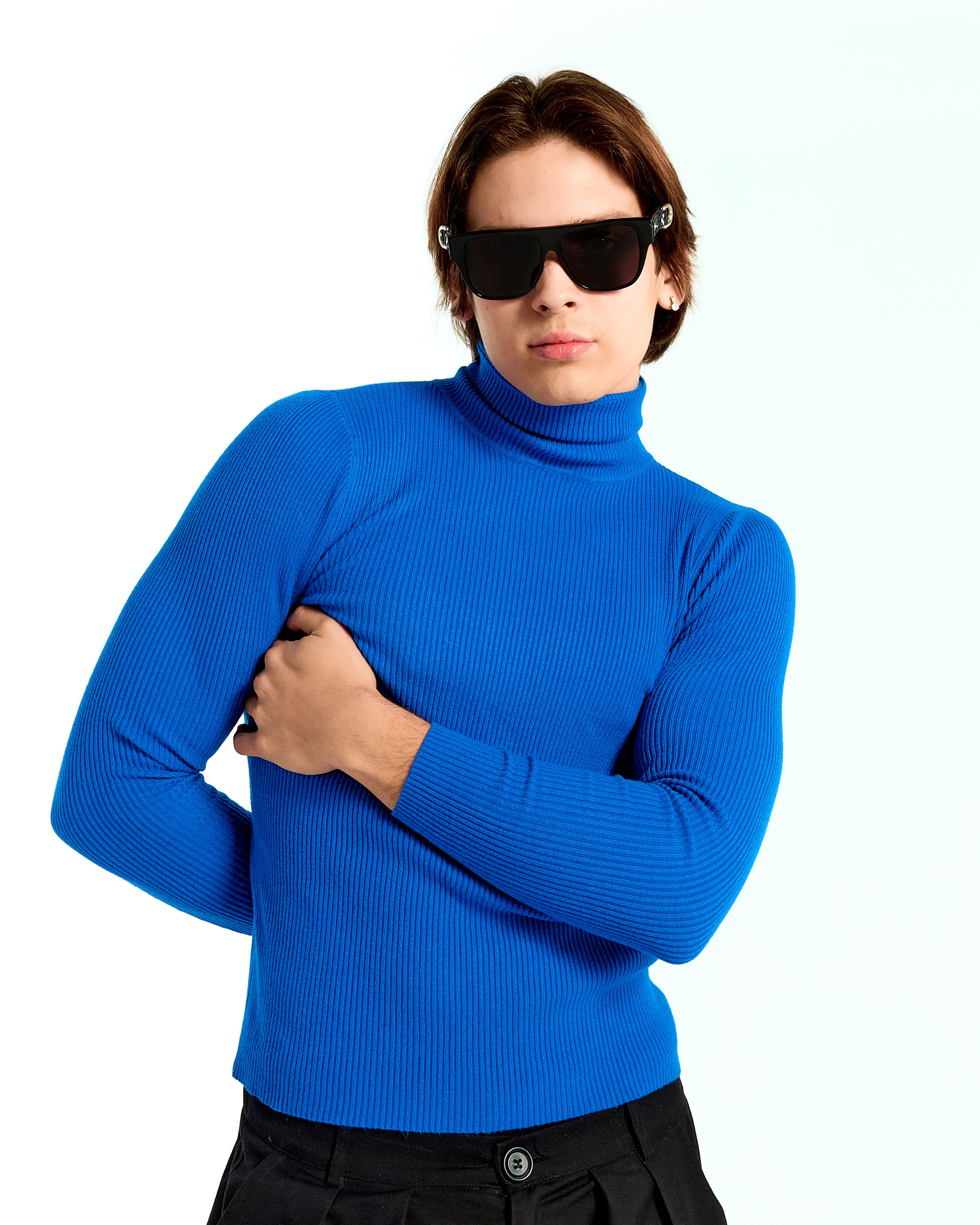 Glazburg optics. Святослав Лебедев | Рекламный фотограф — Коммерческая съемка, Арт-дирекшн, AI-интеграция