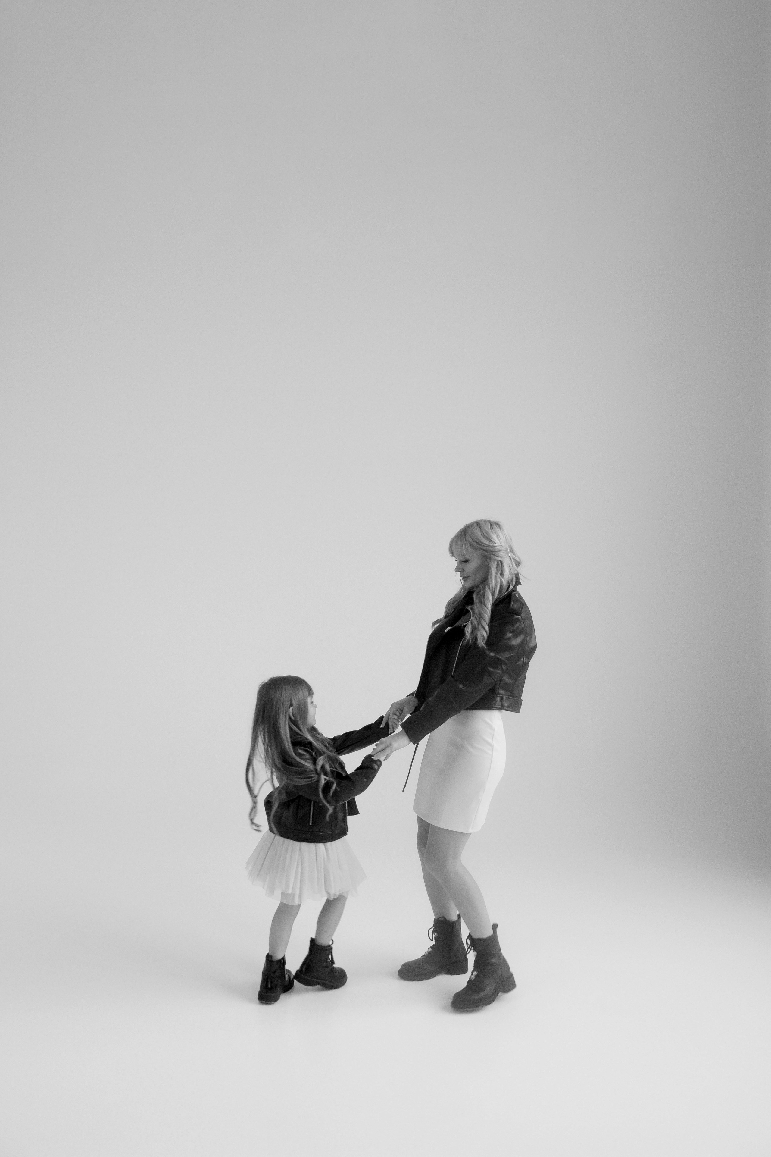 EVIJA&MILANA. Бережно сохраняю ваши чувства и истории на своих фотографиях