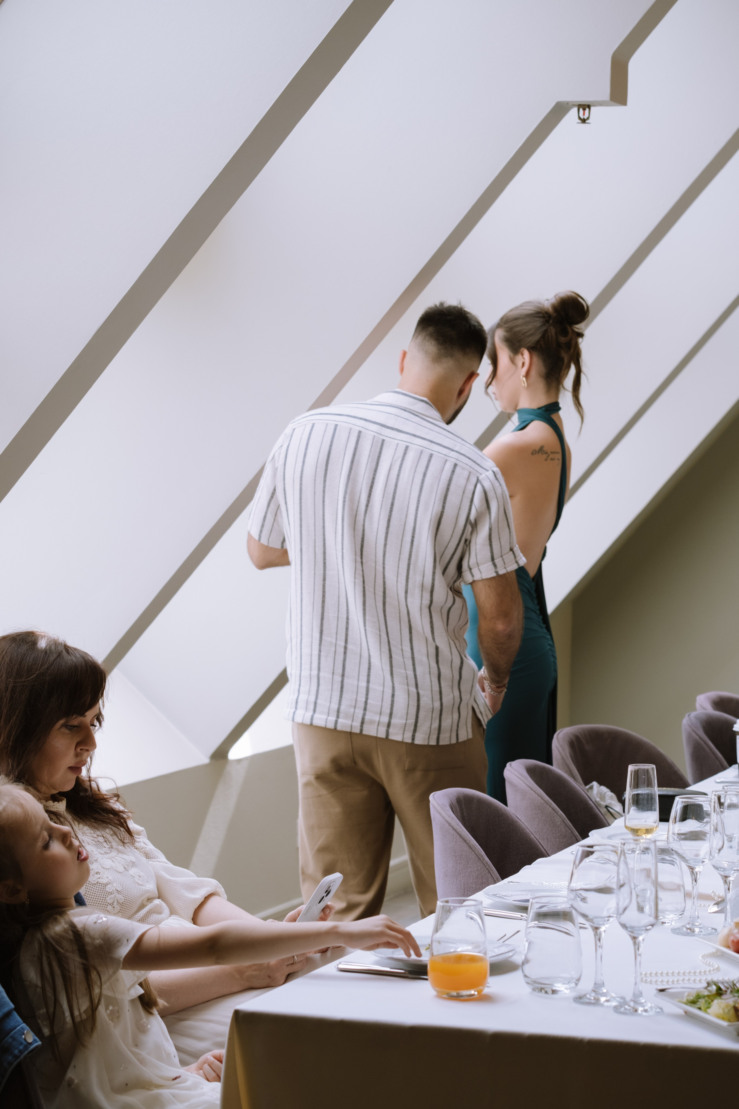 СВАДЕБНЫЙ БАНКЕТ НА ВЛАДИМИРСКОЙ В САНКТ-ПЕТЕРБУРГЕ (КАМЕРНАЯ СВАДЬБА). Профессиональный фотограф, Санкт-Петербург — Виктория Богомолова