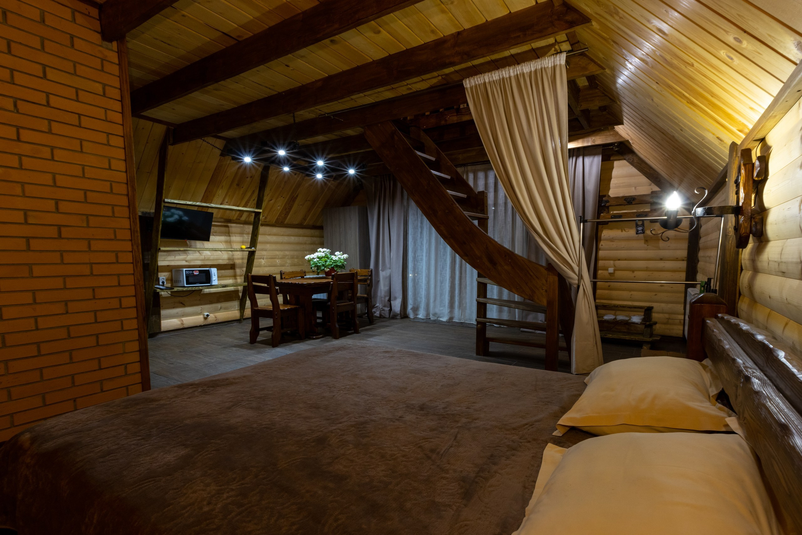 Большая Тросна вечером и новый бассейный комплекс. Фотограф в Туле Крупский АнДРей. Фотостудия «КАДР71» в Туле