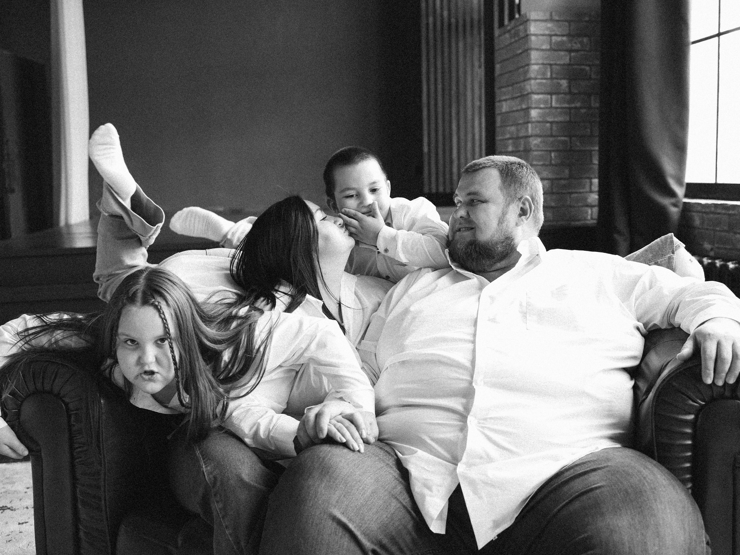 Полина Александр Мария и Иван- фотостудия Bliss- Луначарского 31. Семейный и детский фотограф в  г. Екатеринбурге Холодова Юлия