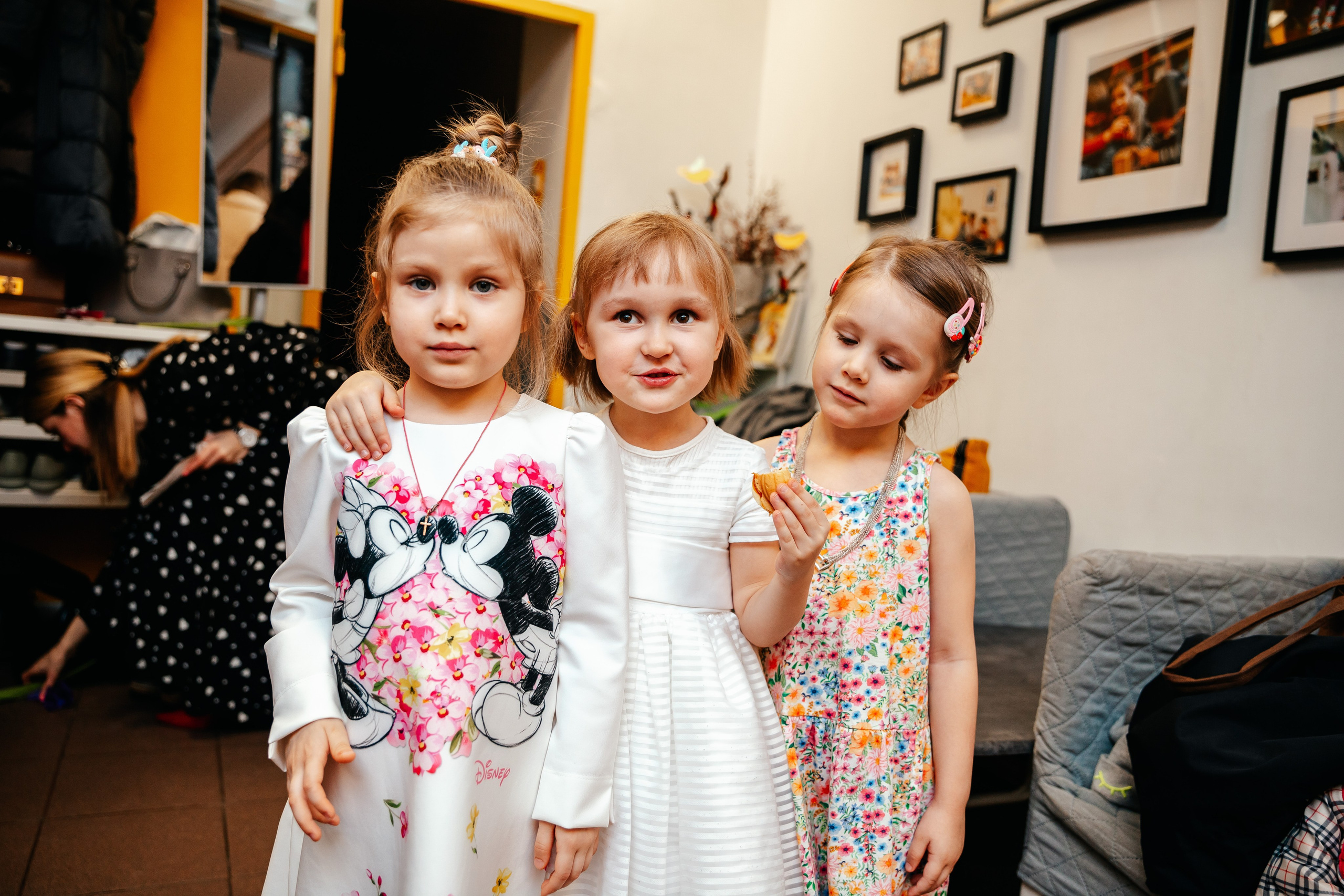 8 марта в Монтессори-саду. Семейный lifestyle фотограф в Санкт-Петербурге Людмила Пахомова