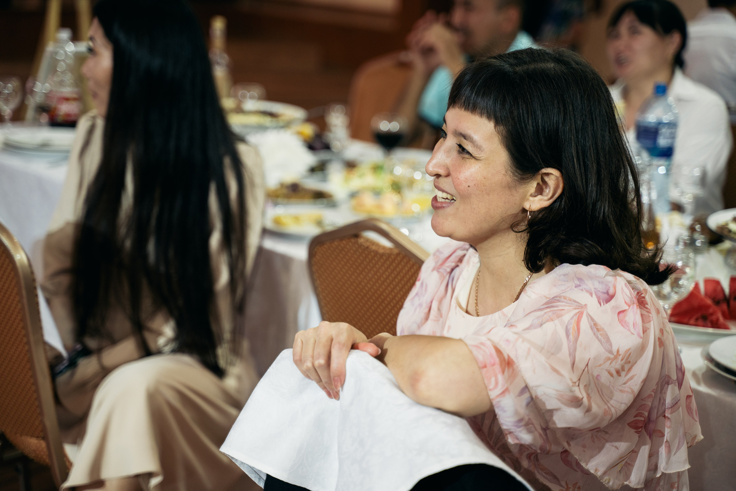 Ерлан и Айгера. Свадебный день. Отбор. ДК Орджоникидзе. Семейный и свадебный фотограф Молодзяновская Елена