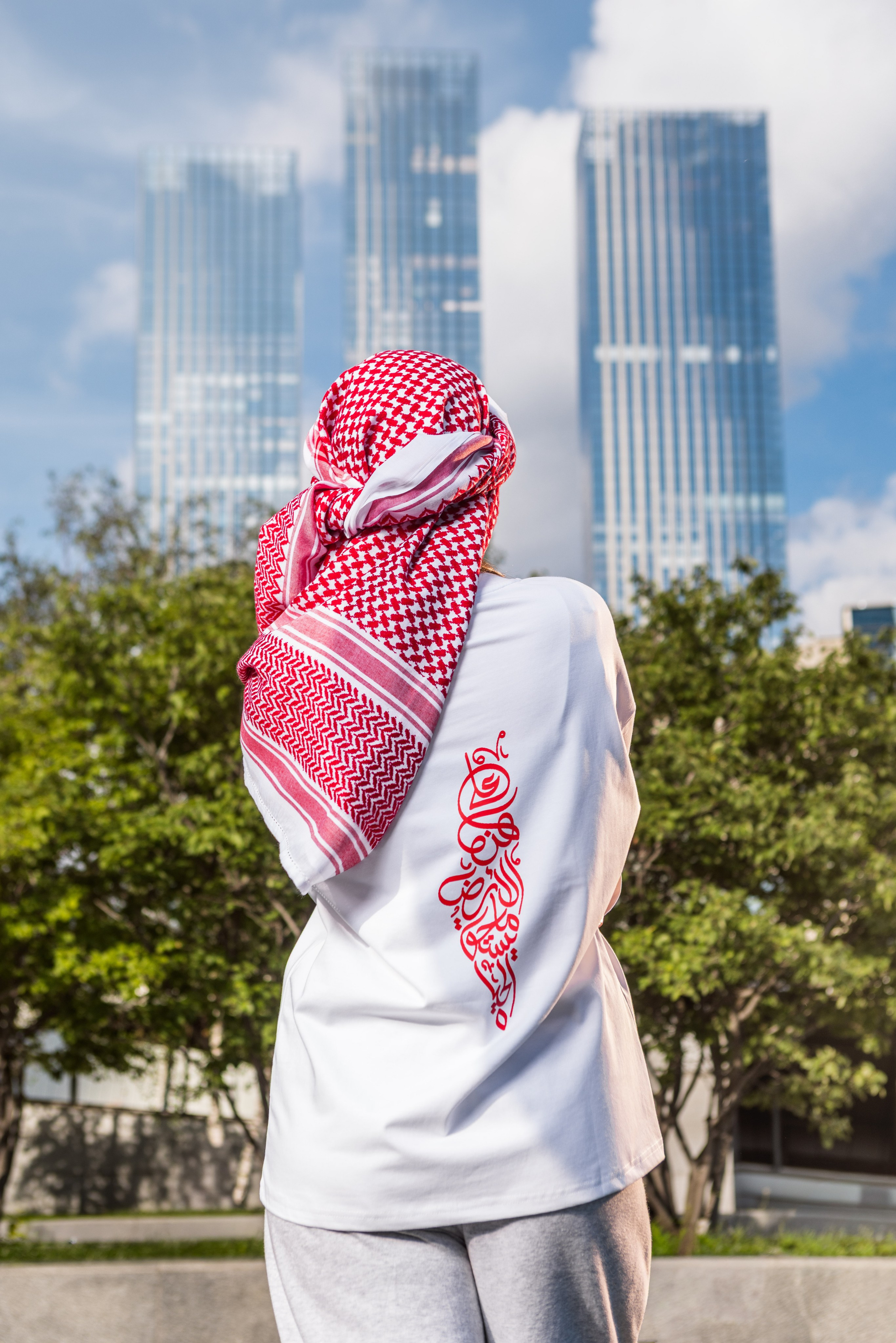 Olive Flstn. Рекламный, предметный, репортажный, семейный фотограф и художник в Москве