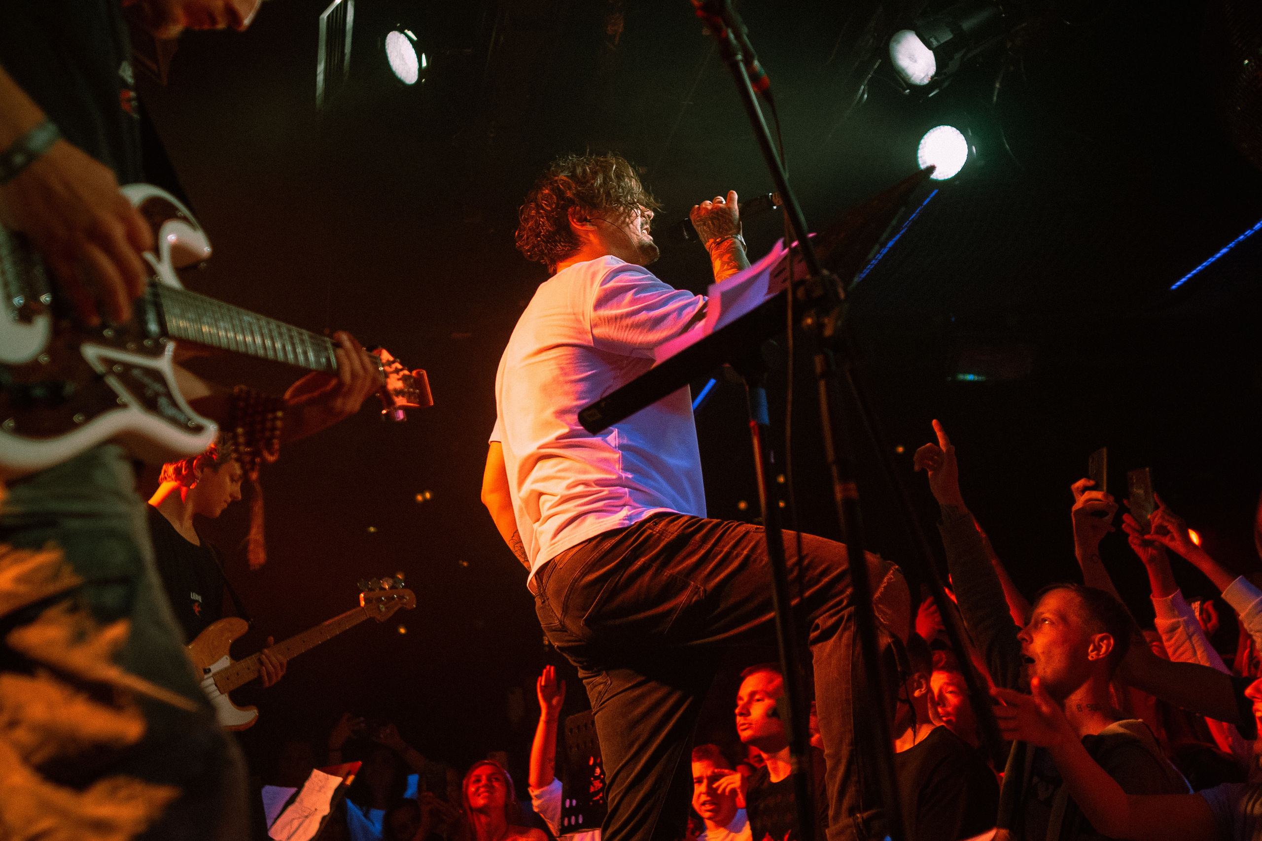 Концерт leanje клуб 16tonn