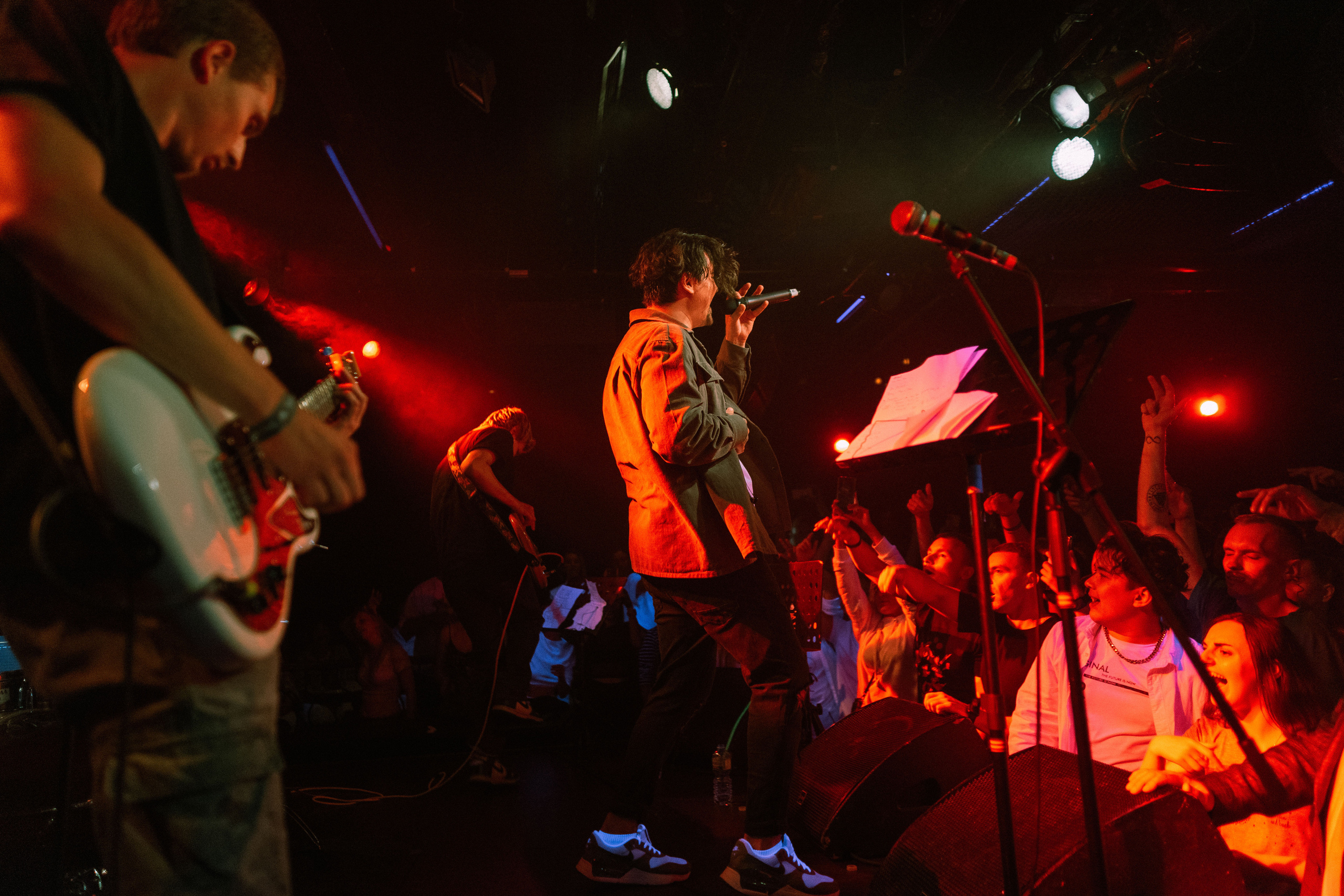 Концерт leanje клуб 16tonn