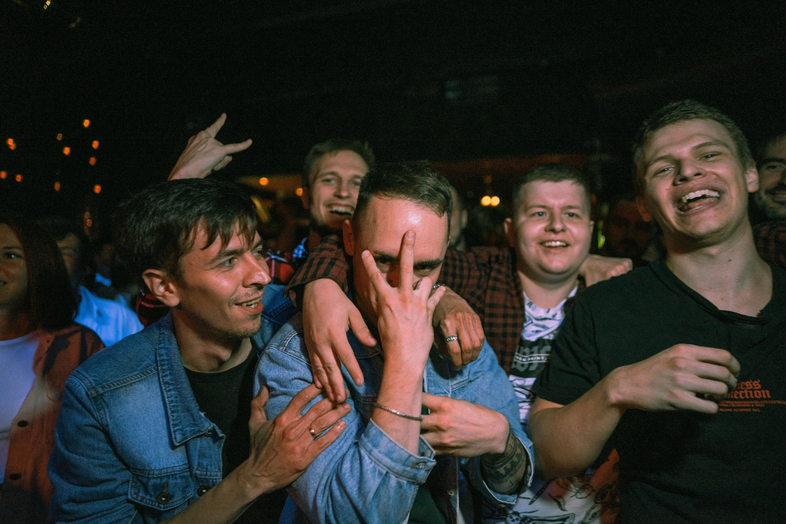 Концерт leanje клуб 16tonn