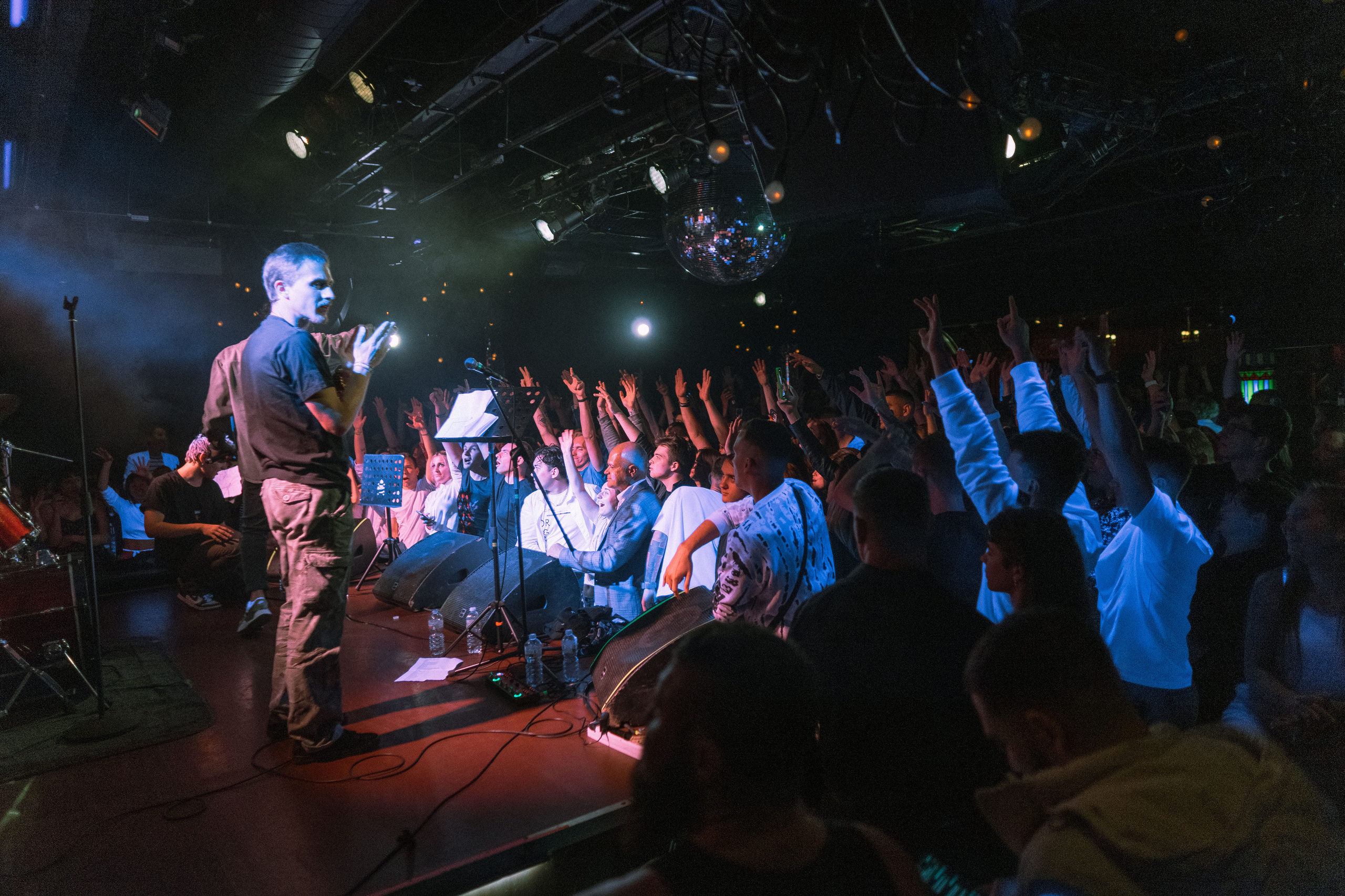 Концерт leanje клуб 16tonn