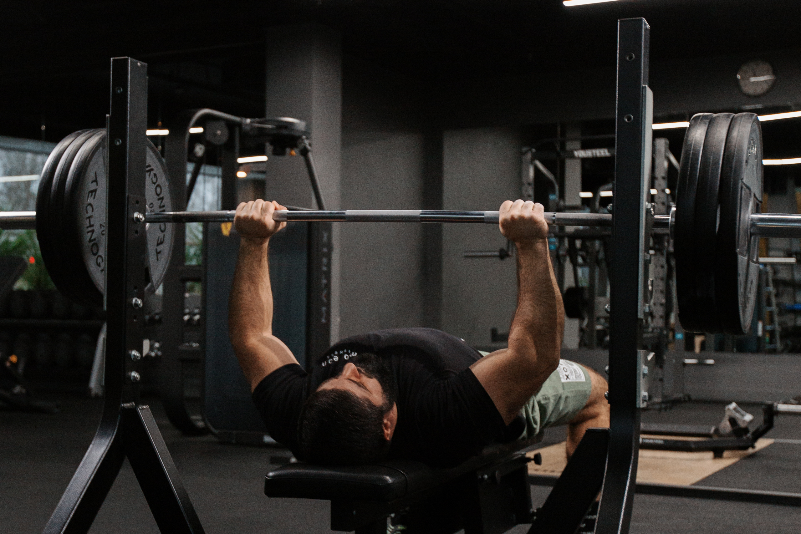 Арес тренер