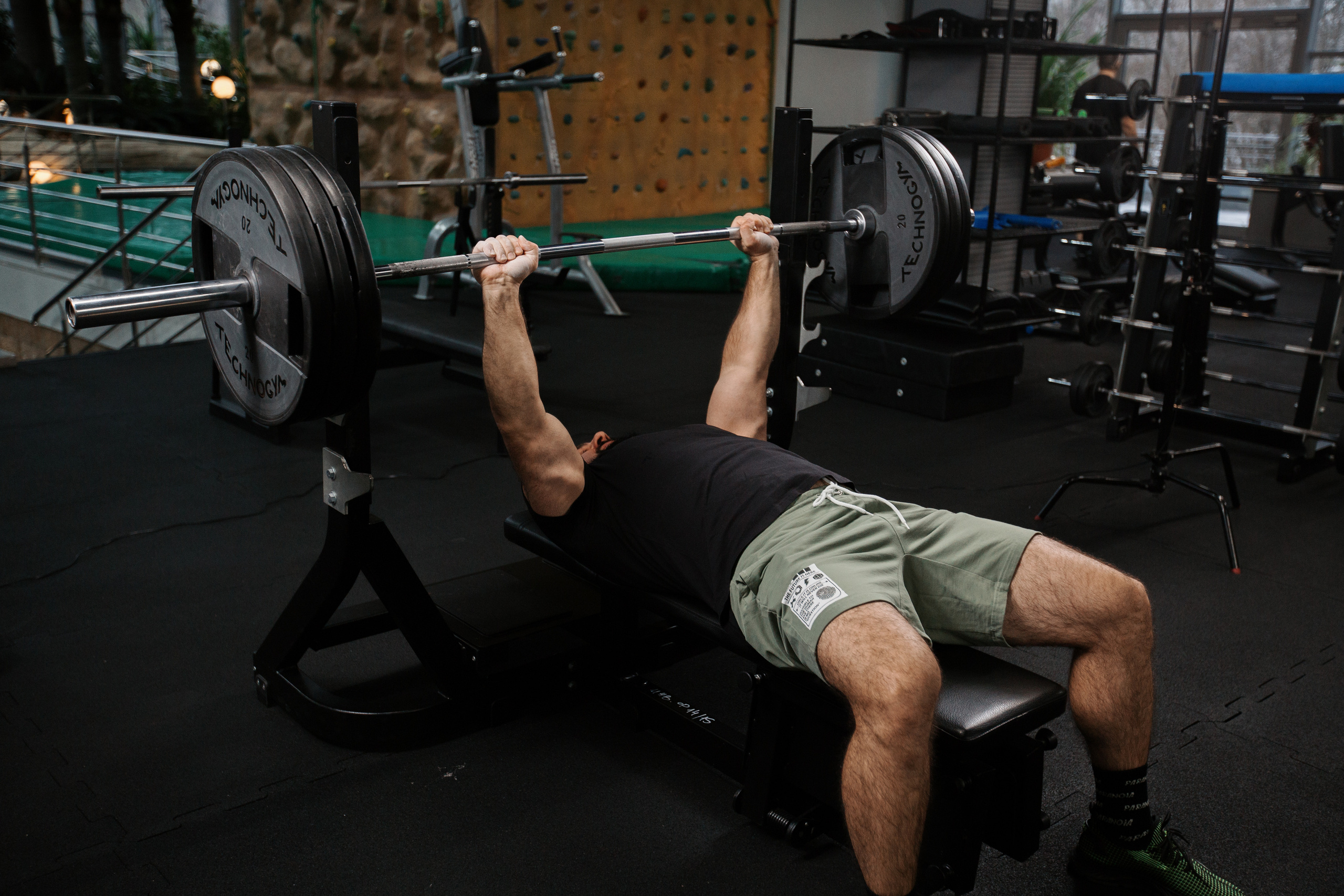 Арес тренер