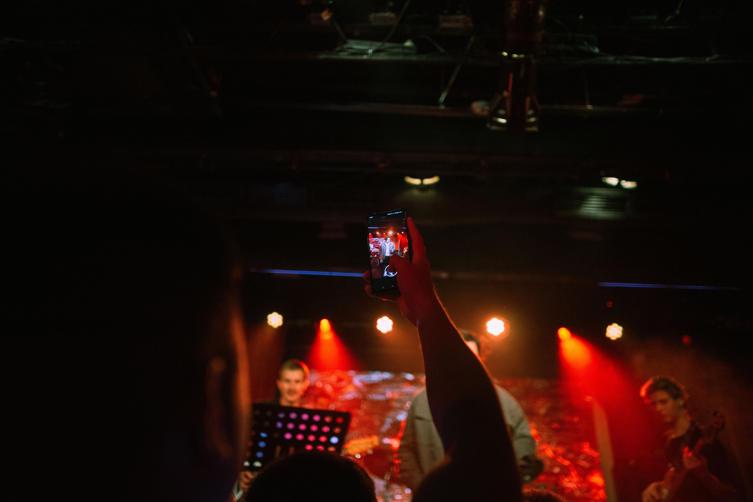 Концерт leanje клуб 16tonn