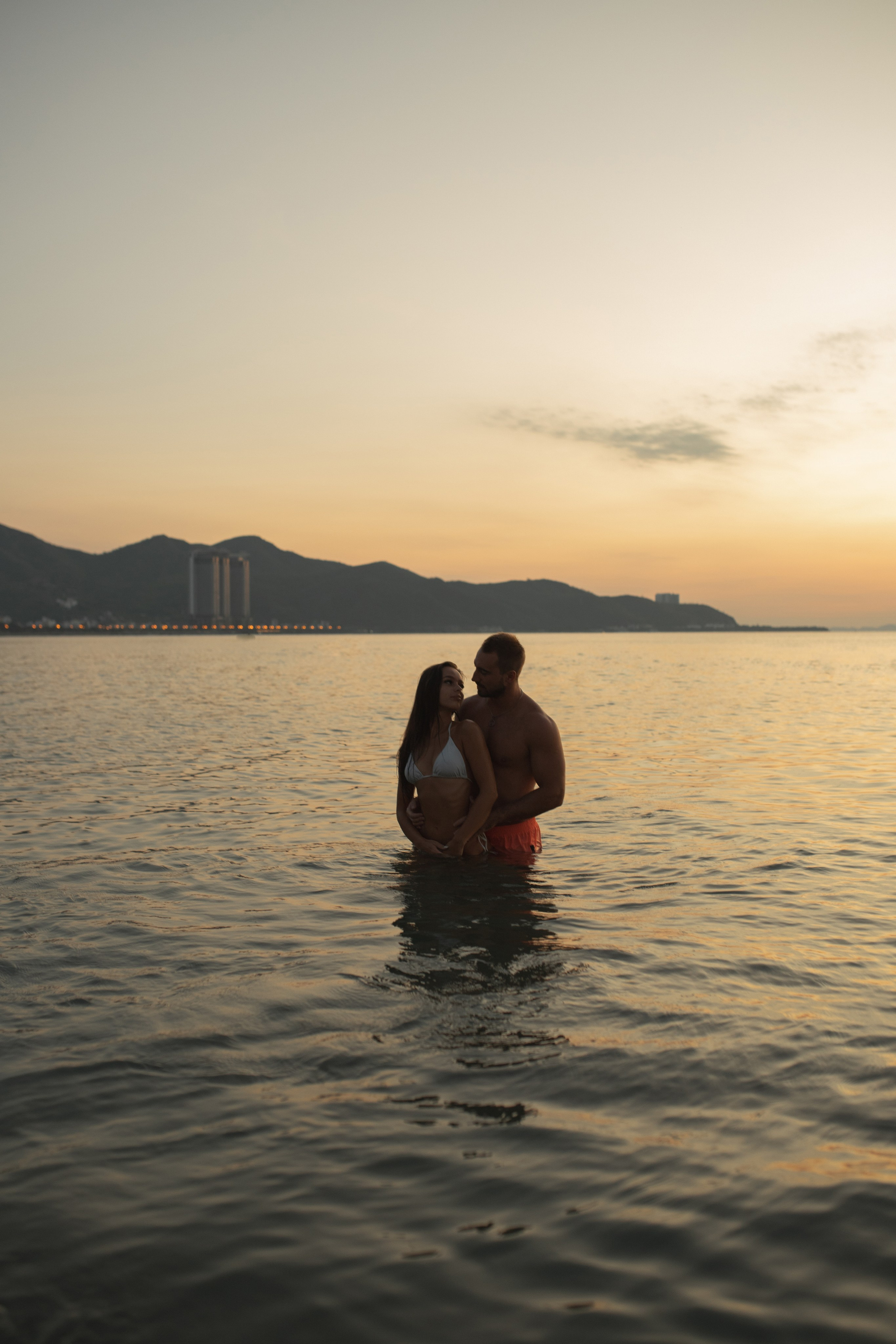 Рассветная прогулка на сапах Ярослав и Анастасия. Главная