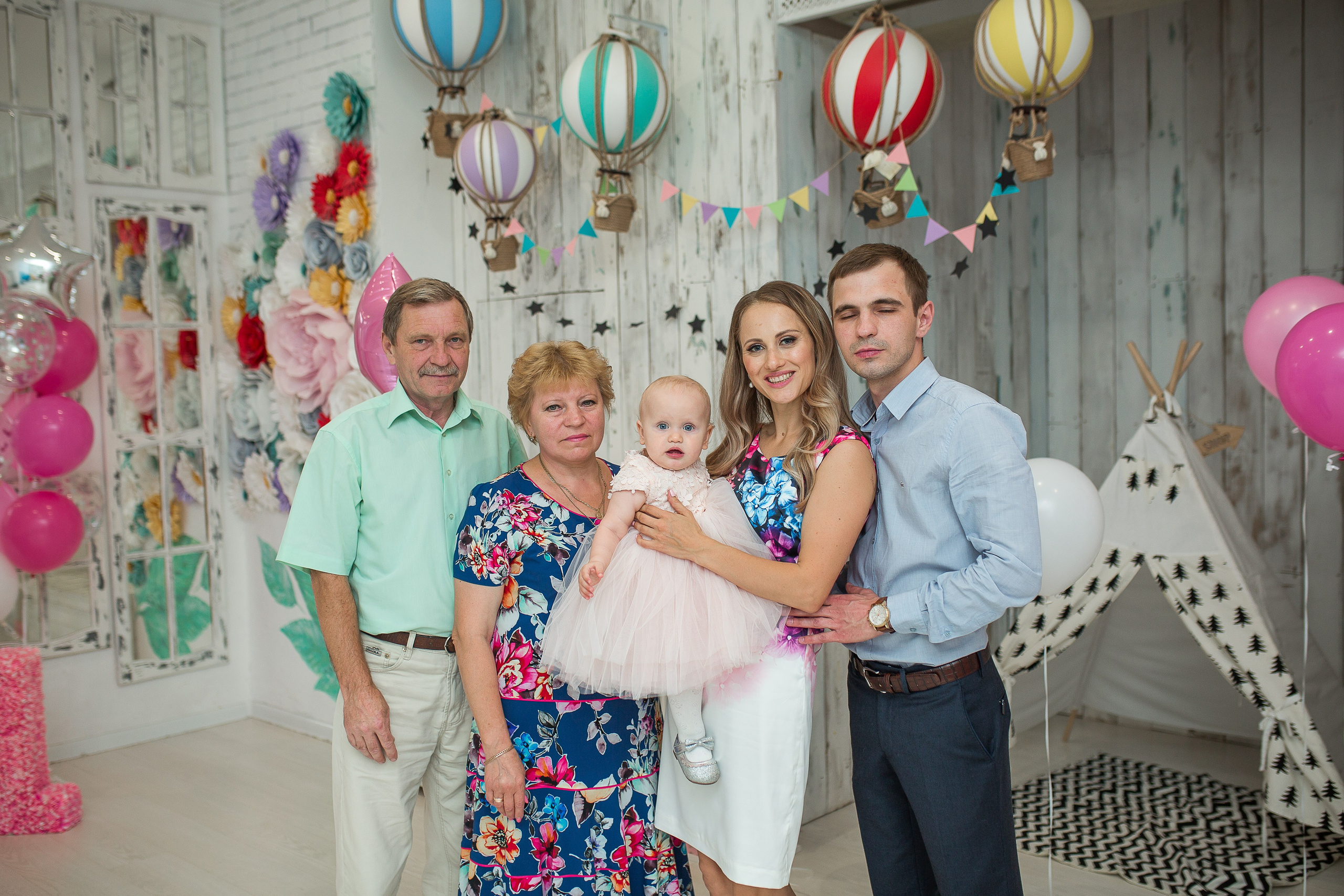 Годик Полине. Фотограф на Крещение, семейный фотограф в Москве