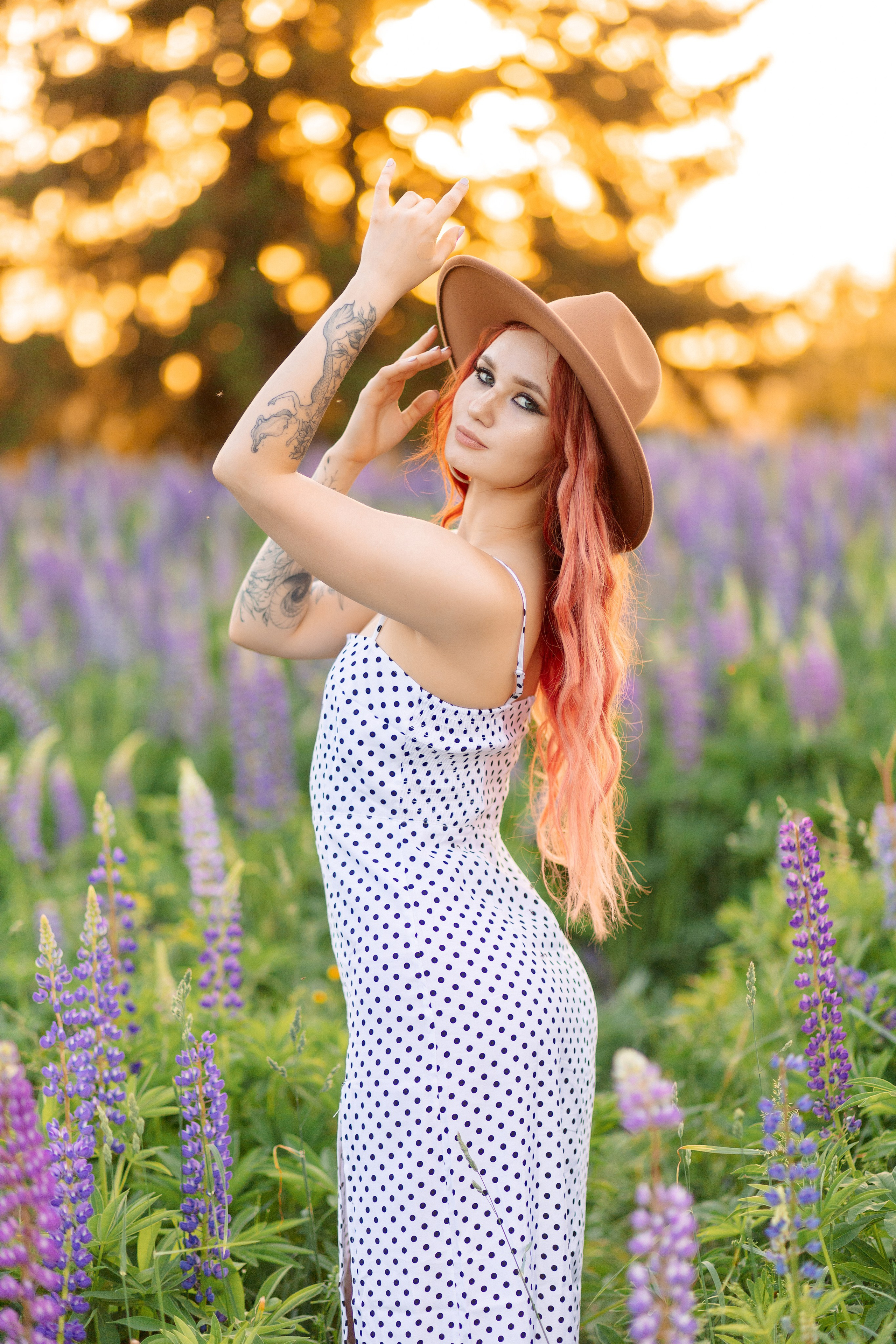 Люпиновая Фотосессия на закате. Профессиональный фотограф в Ижевске Леша Петров