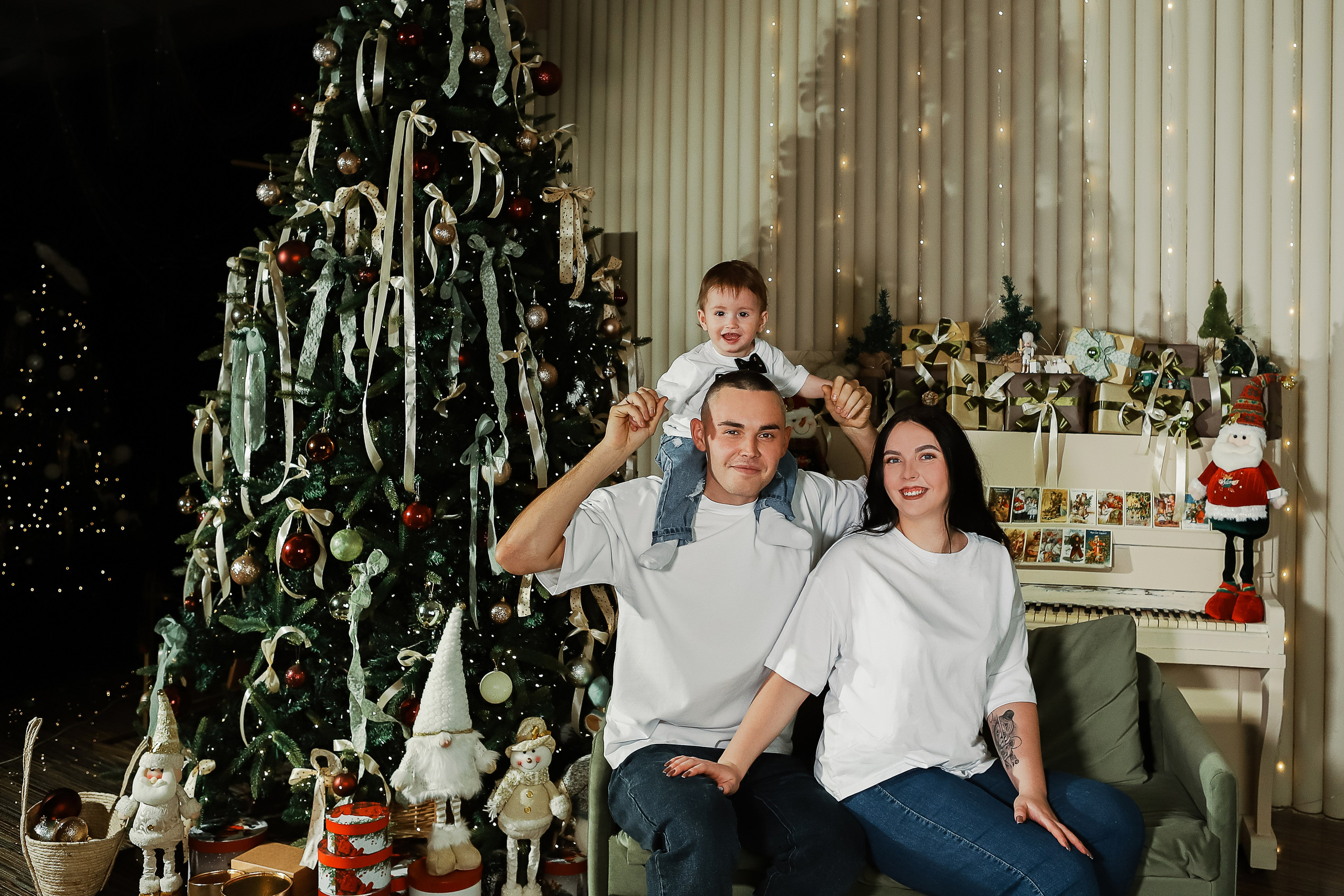 Виктория, Сергей и Роман. Свадебный фотограф Евгения Фролова г. Каменск-Шахтинский, Донецк, Ростов