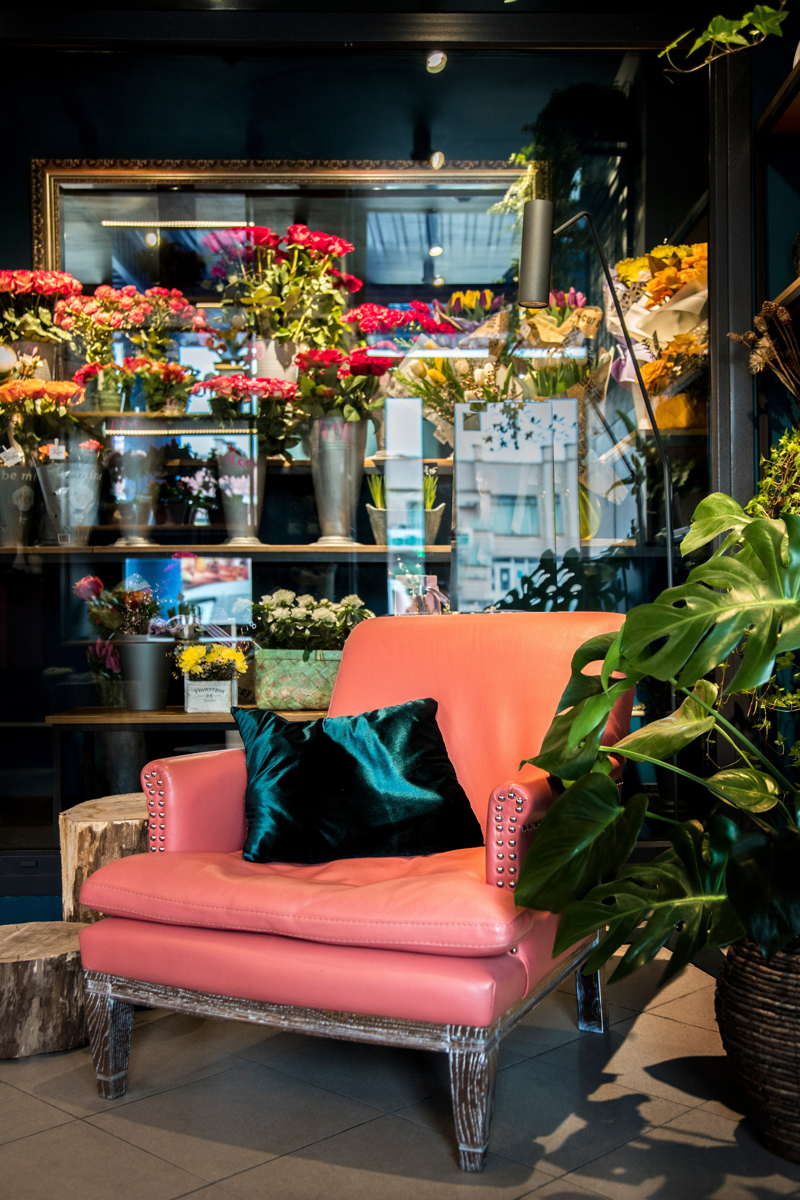 Цветочный магазин. MIRRO STUDIO Дизайн интерьера и реализация под ключ Варшава