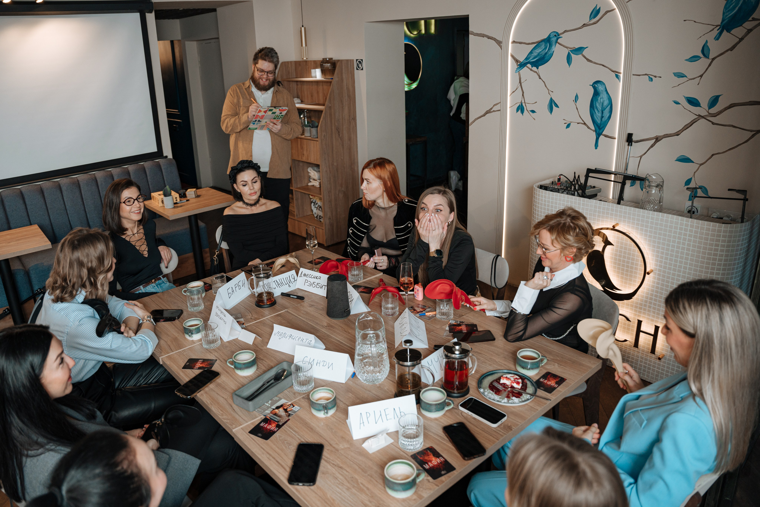 Мафия. Бар FINCH. ЖЕНСКИЙ КЛУБ LAXMI. Портретный фотограф в Санкт-Петербурге Дмитриева Наталия