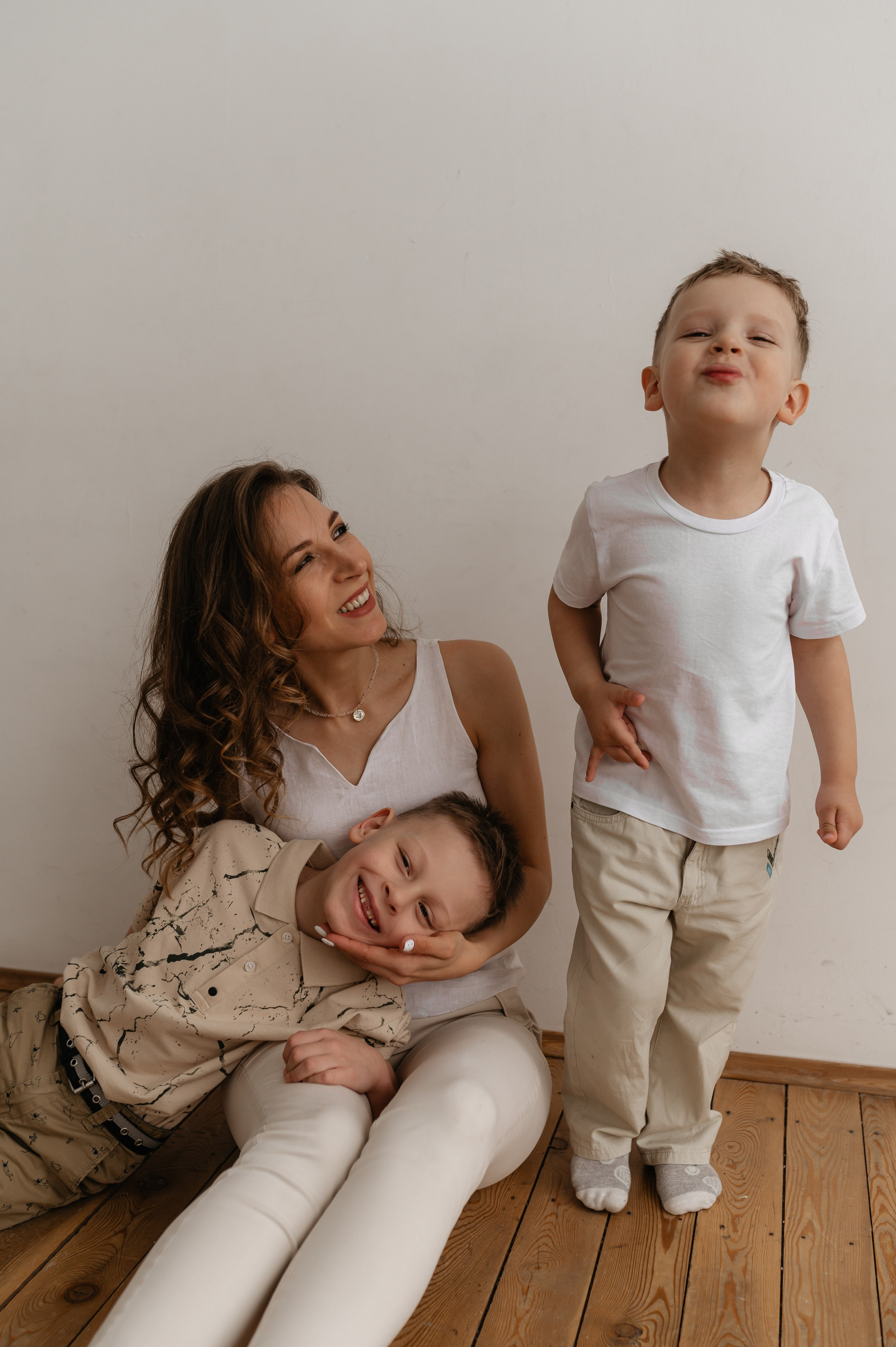 Семейная на циклораме. Главная