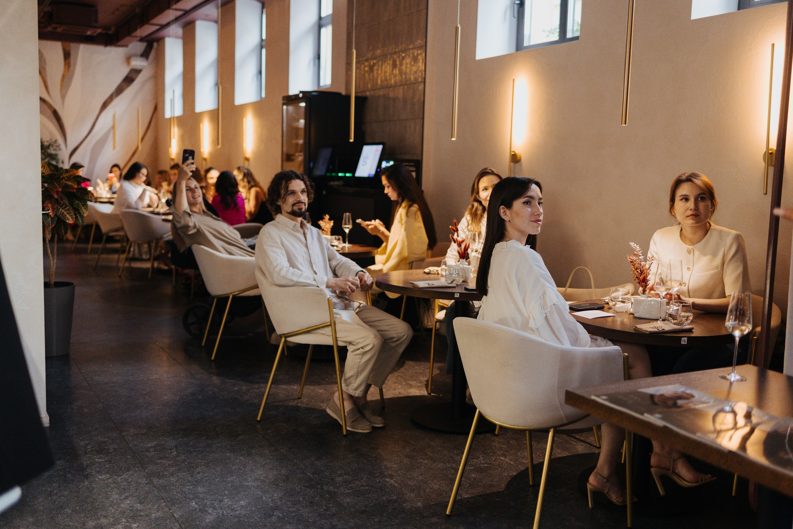 Ресторан Way. Портретный и репортажный фотограф в Казани Максим Сипачев