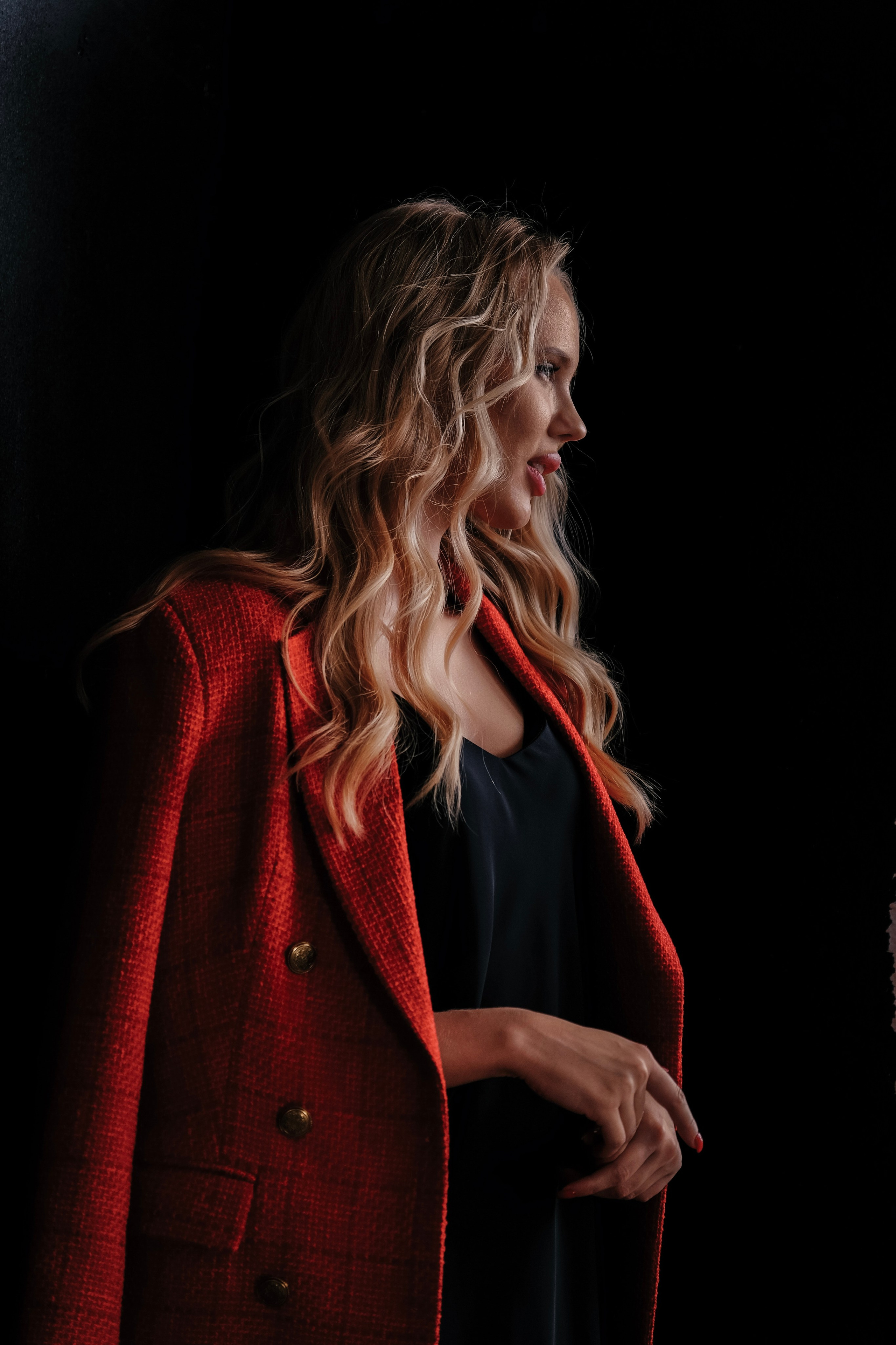 Тоня. Привет! Меня зовут Дарья и я фотограф/видеограф из Ульяновска