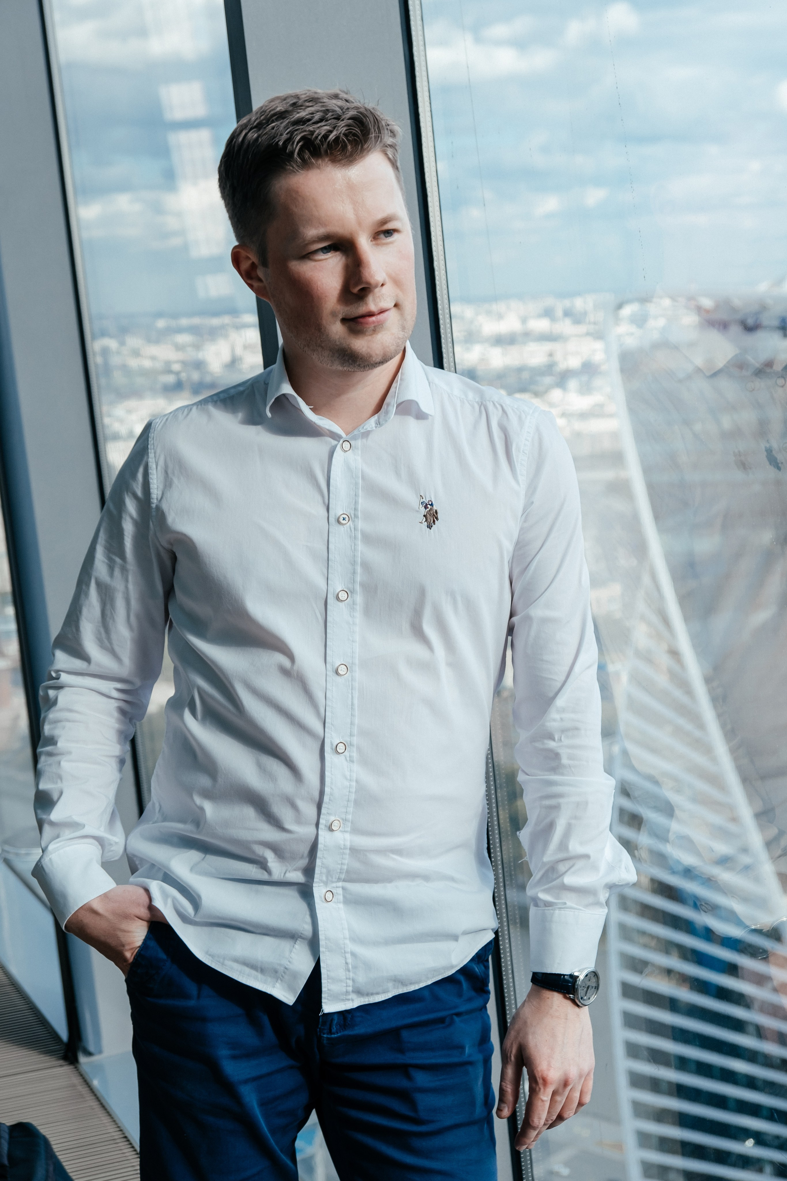 Мужская и женская фотосессия, фотосессия для парня, мужчины, девушки, женщины, деловая фотосессия, портретная, в Москве. Фото-ВидеоПродакшен для экспертов и брендов