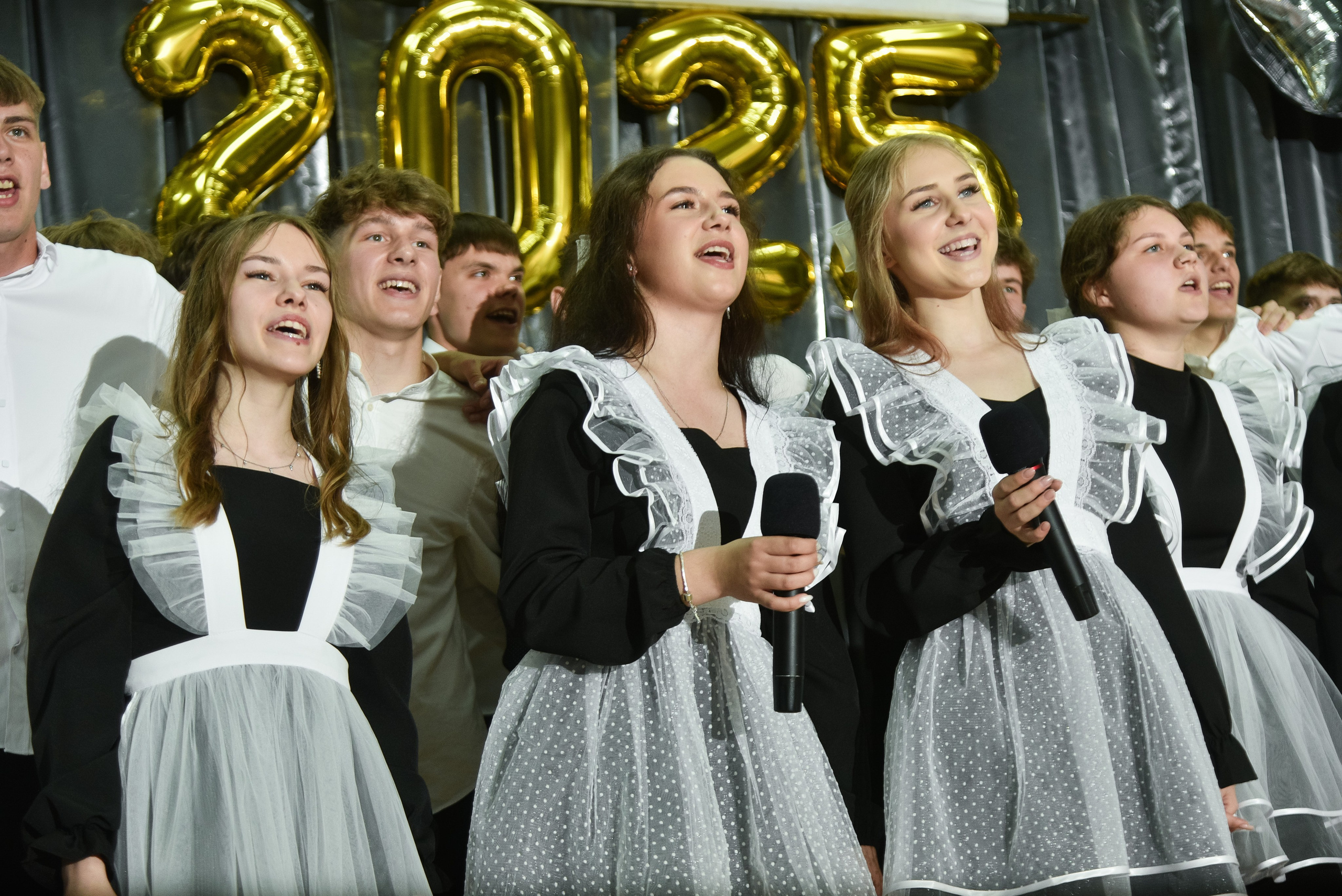 Последний звонок 🔔. Фотограф Олег Юршевич Солигорск Минск