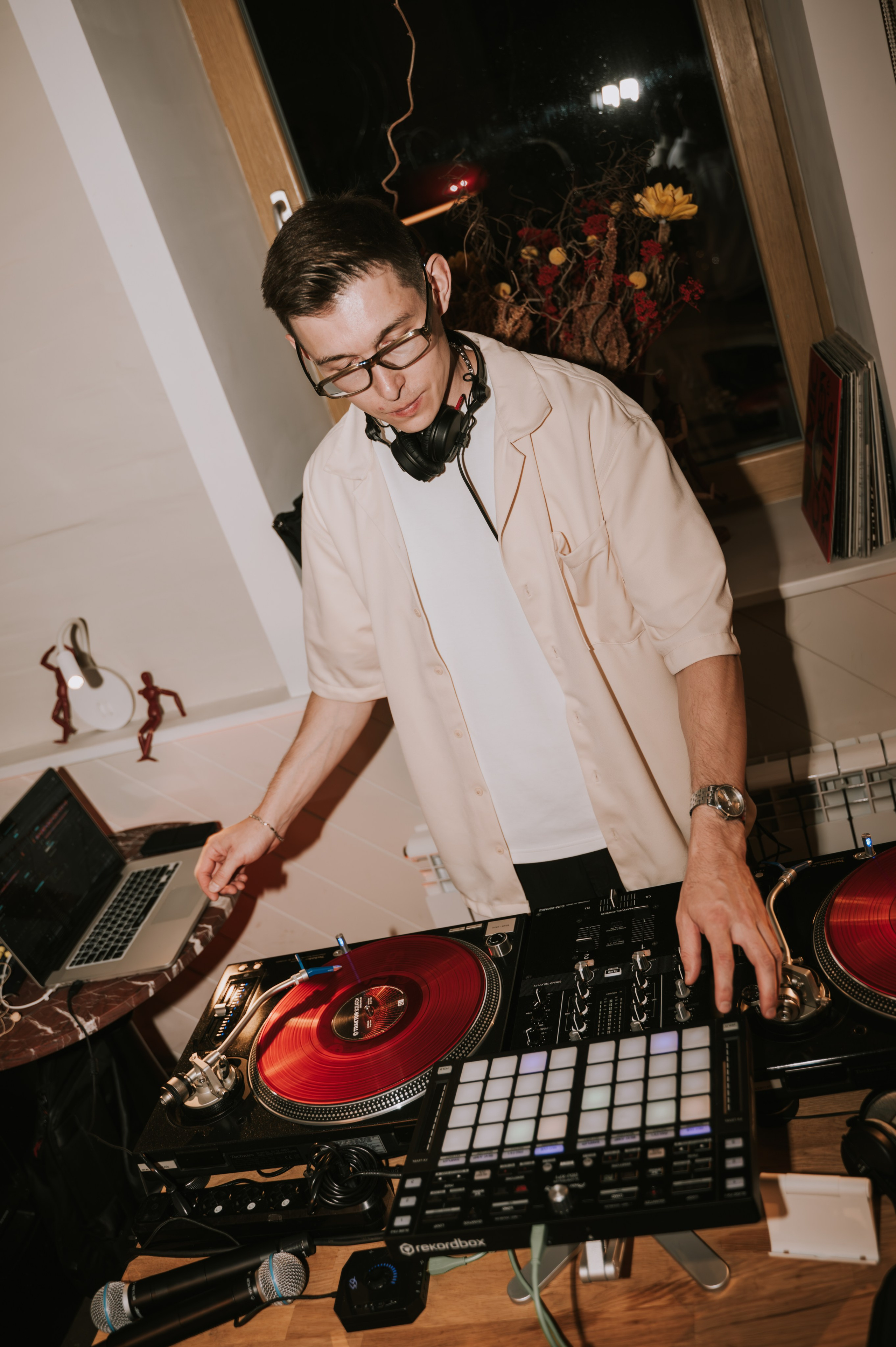 Индивидуальная съёмка для диджеев на мероприятии. Фотограф/видеограф Богдан Голованов