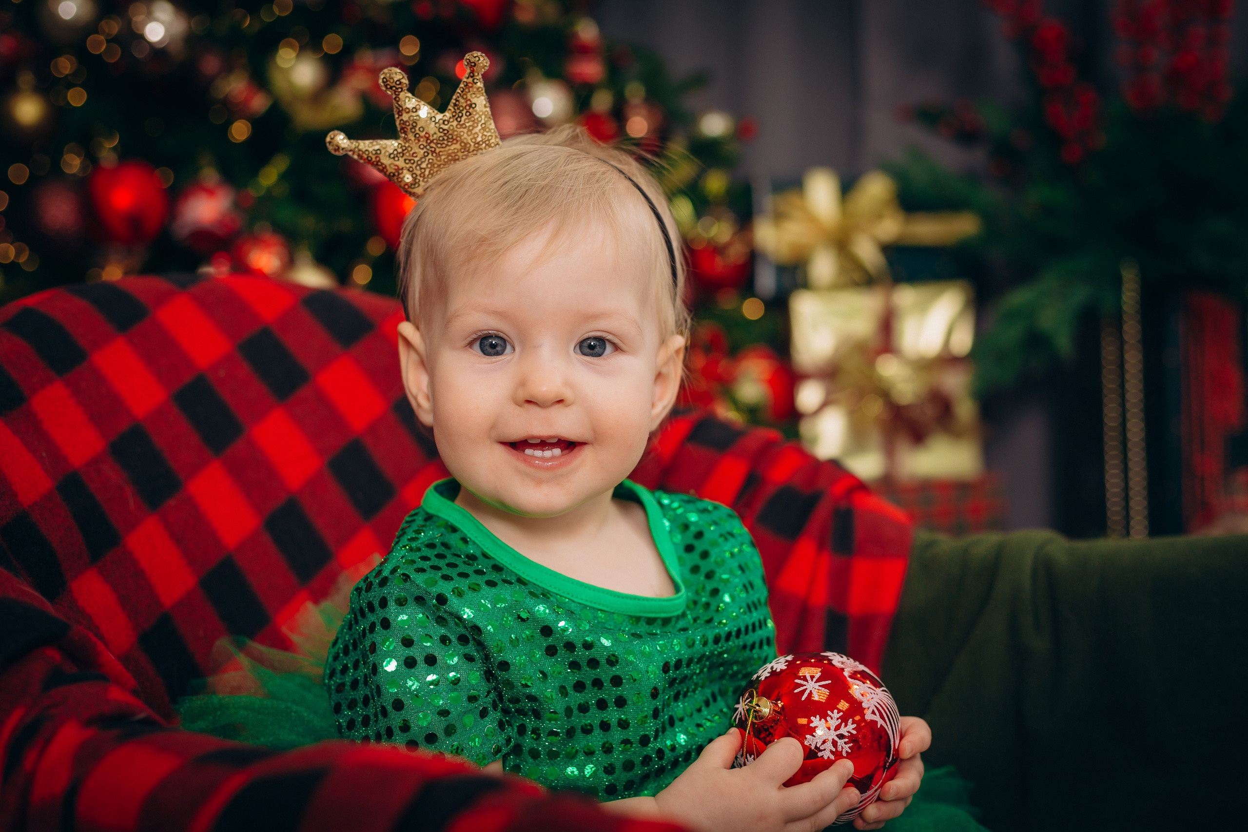 © Фотостудия "Олеся". Все права защищены. "Любое использование или копирование материалов или элементов дизайна сайта допускается только с разрешения правообладателя и со ссылкой на источник".
