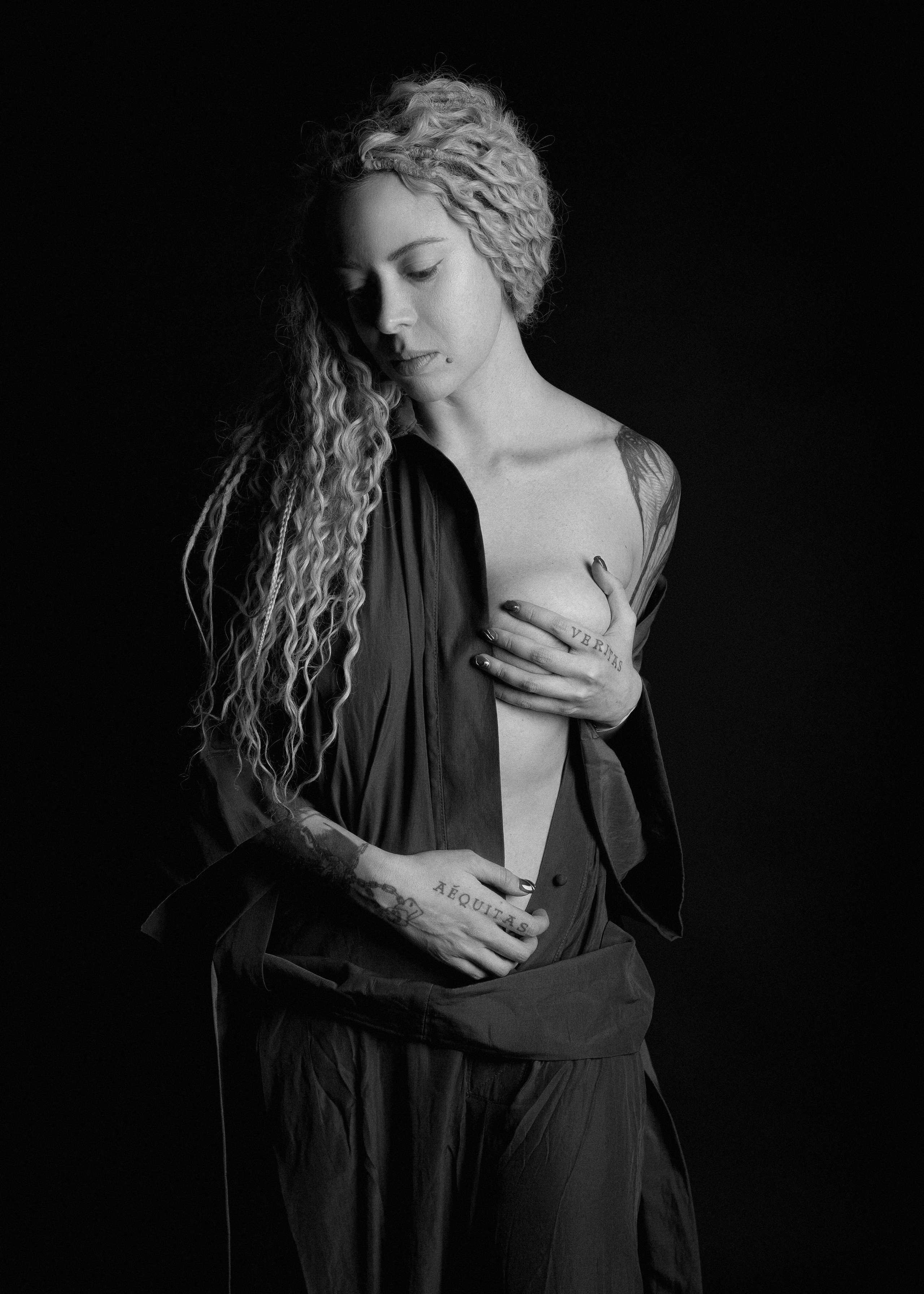 Polina. Present on February 14. Art-photographer Ira Wind