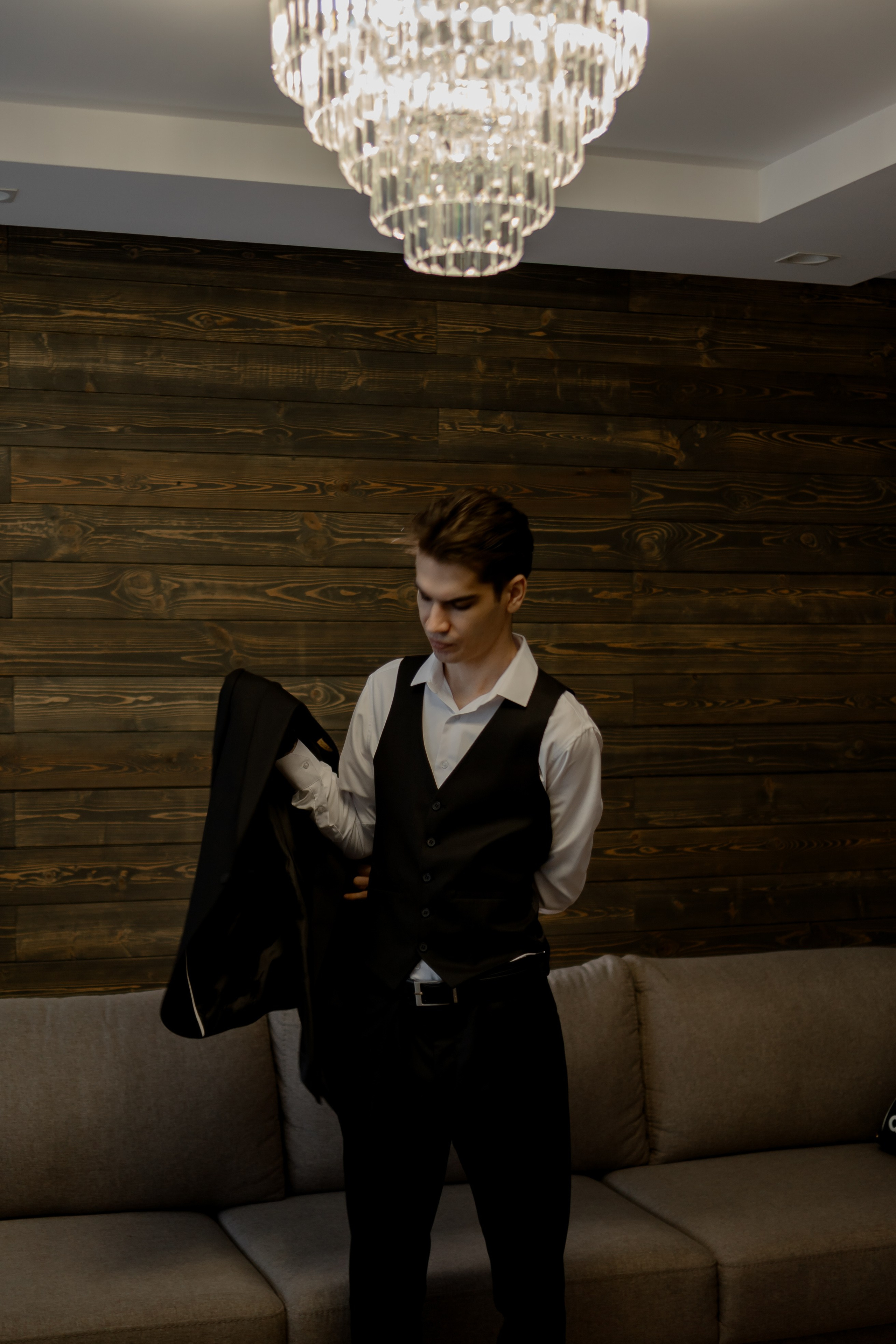 СВАДЕБНАЯ СЬЕМКА СБОРОВ В ОТЕЛЕ И ВЫЕЗД НА ЦЕРЕМОНИЮ (СНЯТО В СИБИРЕ В НИЖНЕВАРТОВСКЕ). Профессиональный фотограф, Санкт-Петербург — Виктория Богомолова