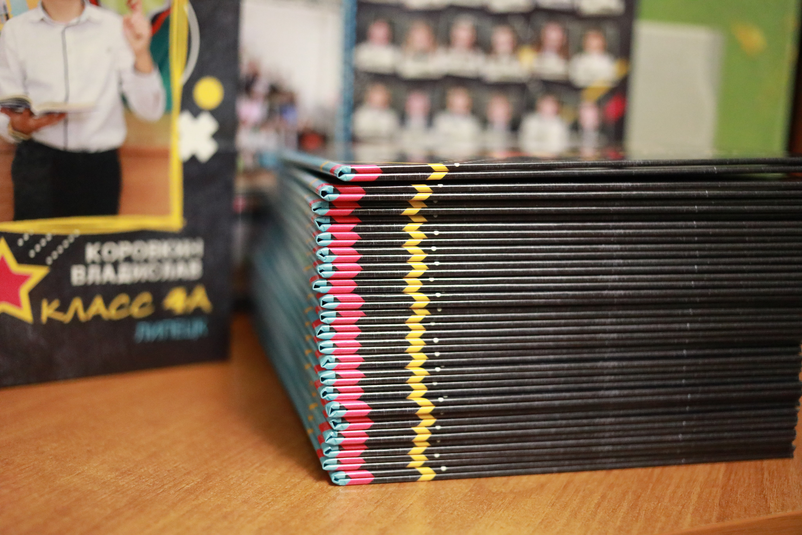 Фотопапка 1 разворот НШк. Medlori fotobook Выпускные альбомы в Липецке Лариса Медведева