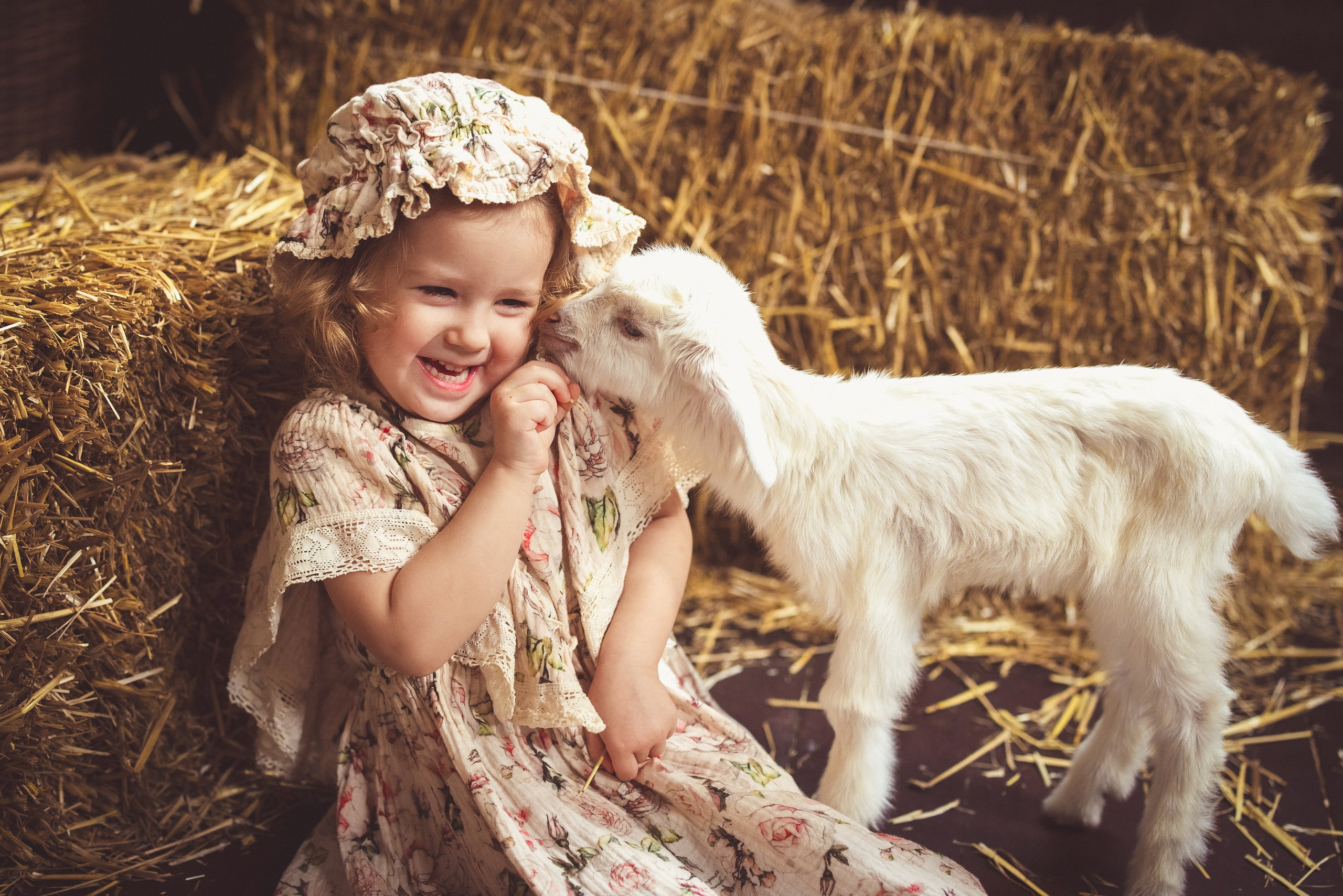 Пасхальный фотопроект с козочкой и утятами, в фотостудии «Эль» 2024 г. Семейный и детский фотограф в Краснодаре Анна Трашкова