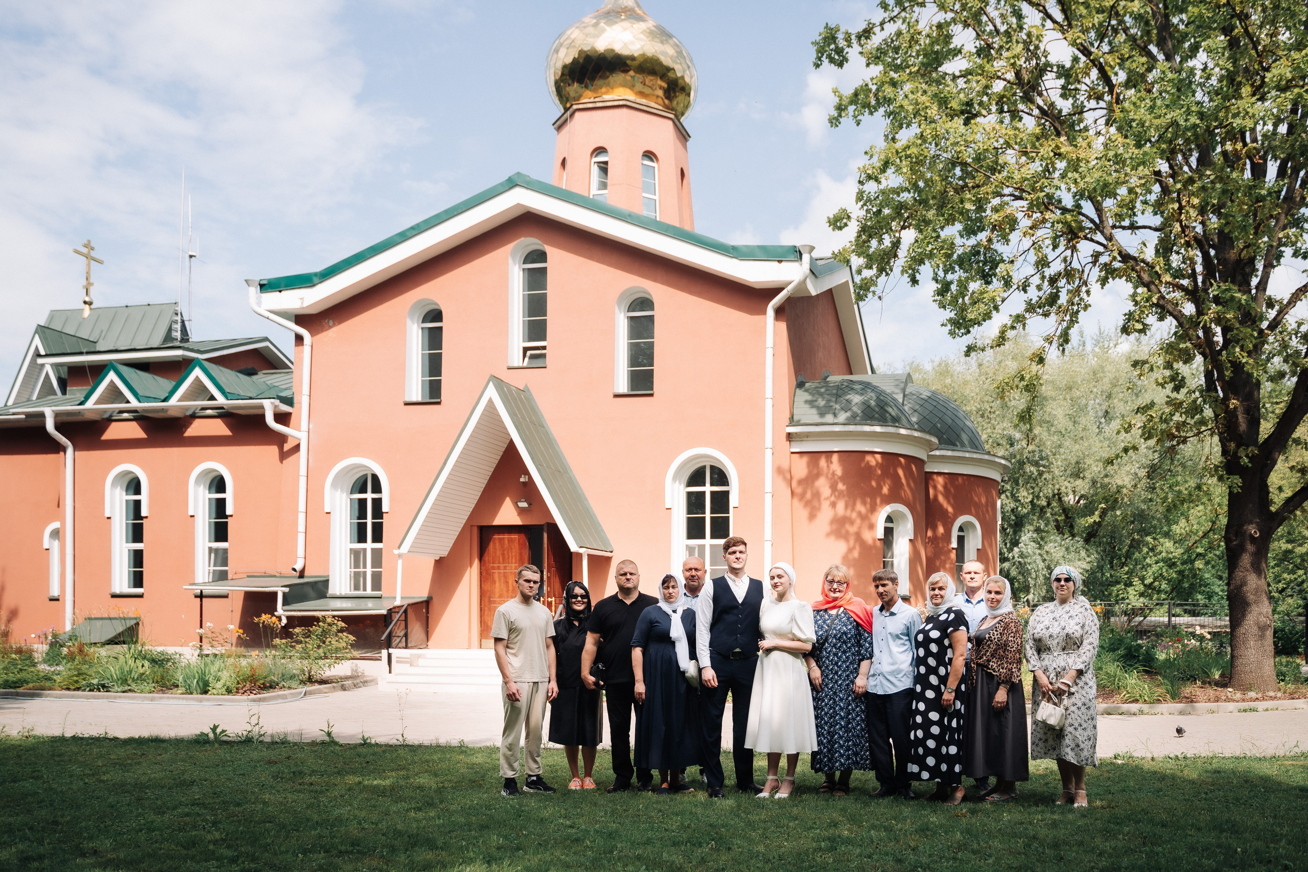 Венчание в Церкови Ермогена Патриарха Всероссийского в Южном Тушино. Свадебный и семейный фотограф в Москве и МО Геннадий Туманцев